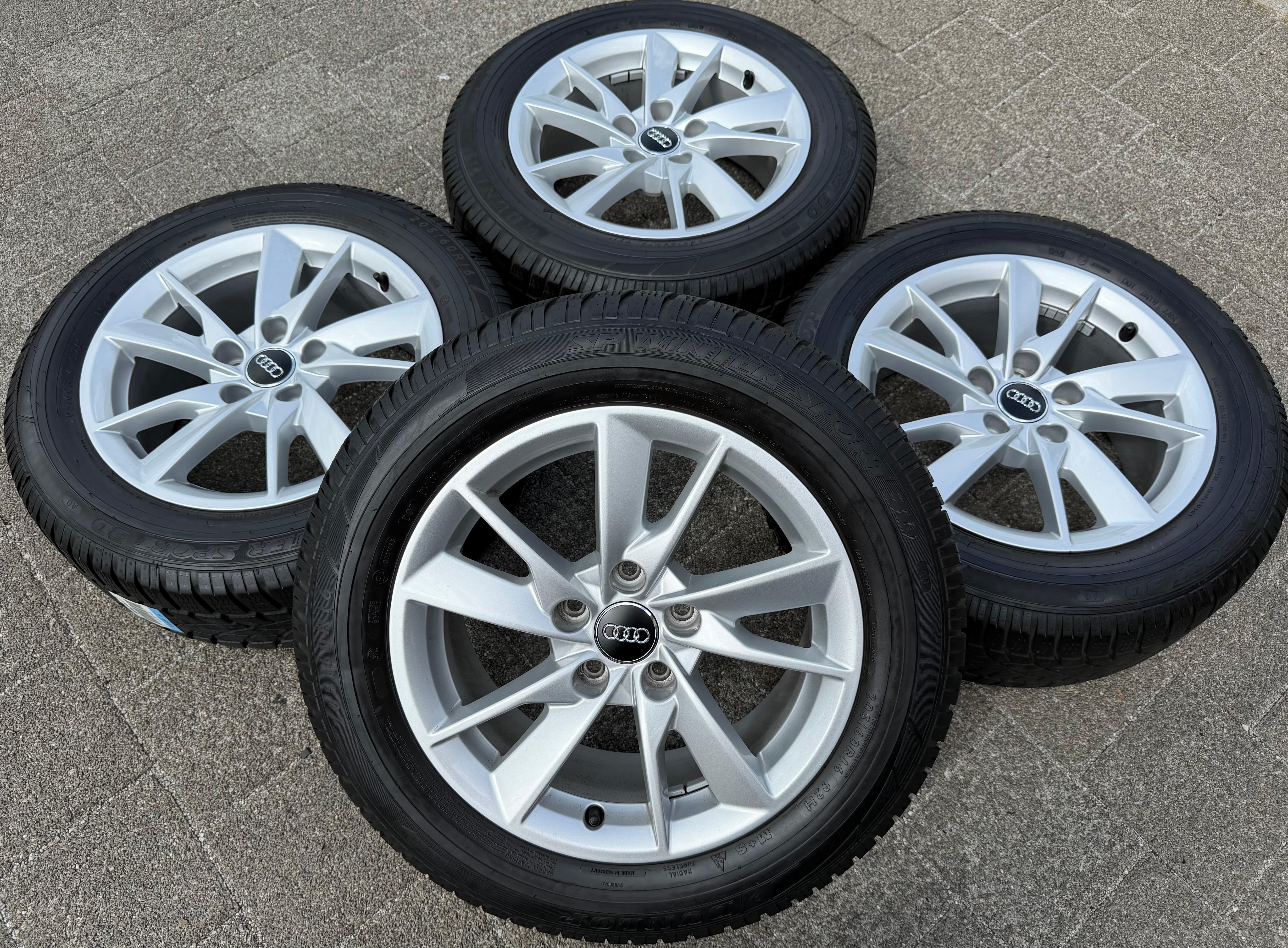 4 Original Alu Winterräder Audi A4 8W B9 8W0601025A 205/60R16 92H Dunlop