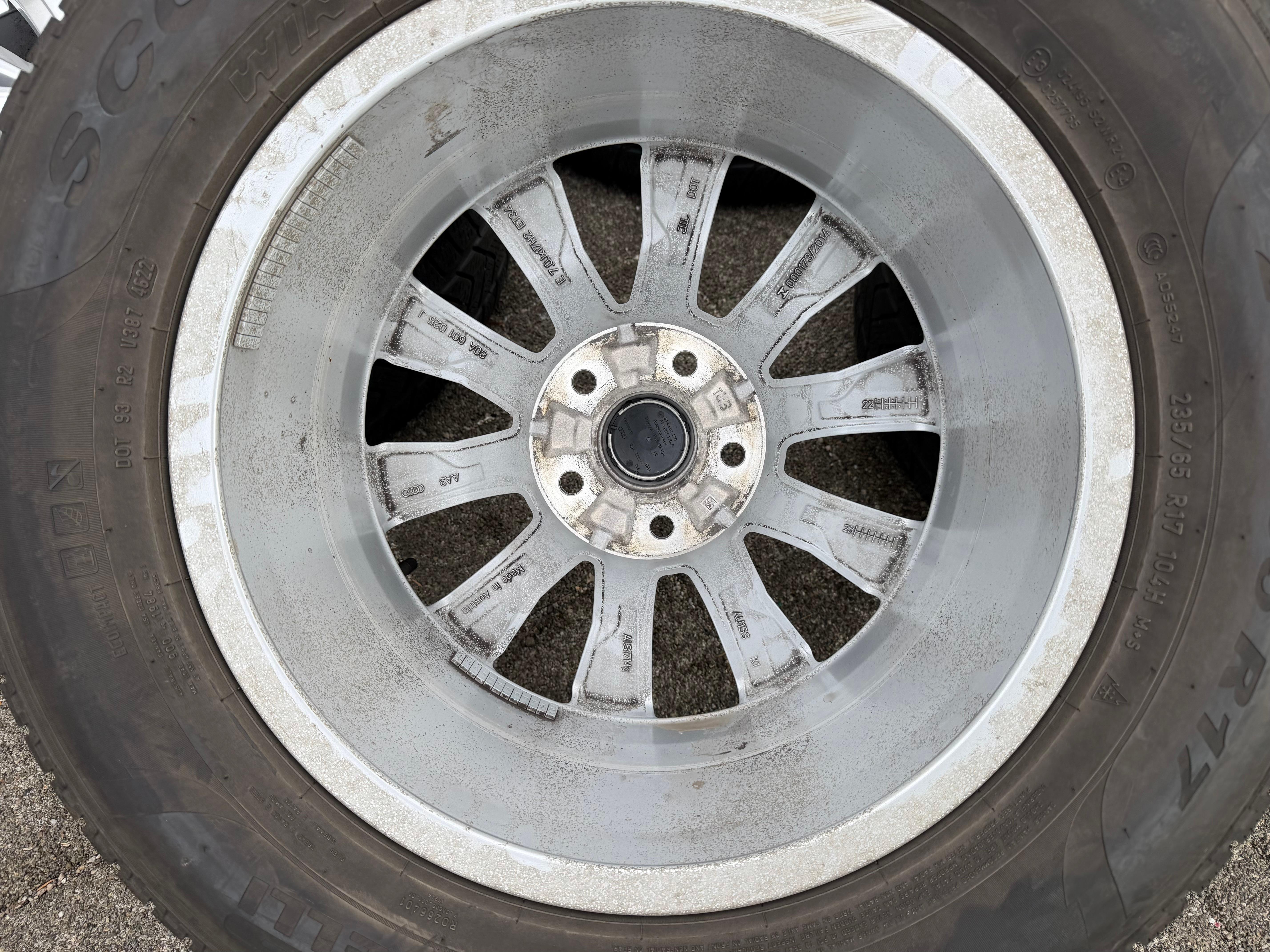 4 cerchi in lega originali da 17" Audi Q5 FY 80A601025J 7x17 ET34