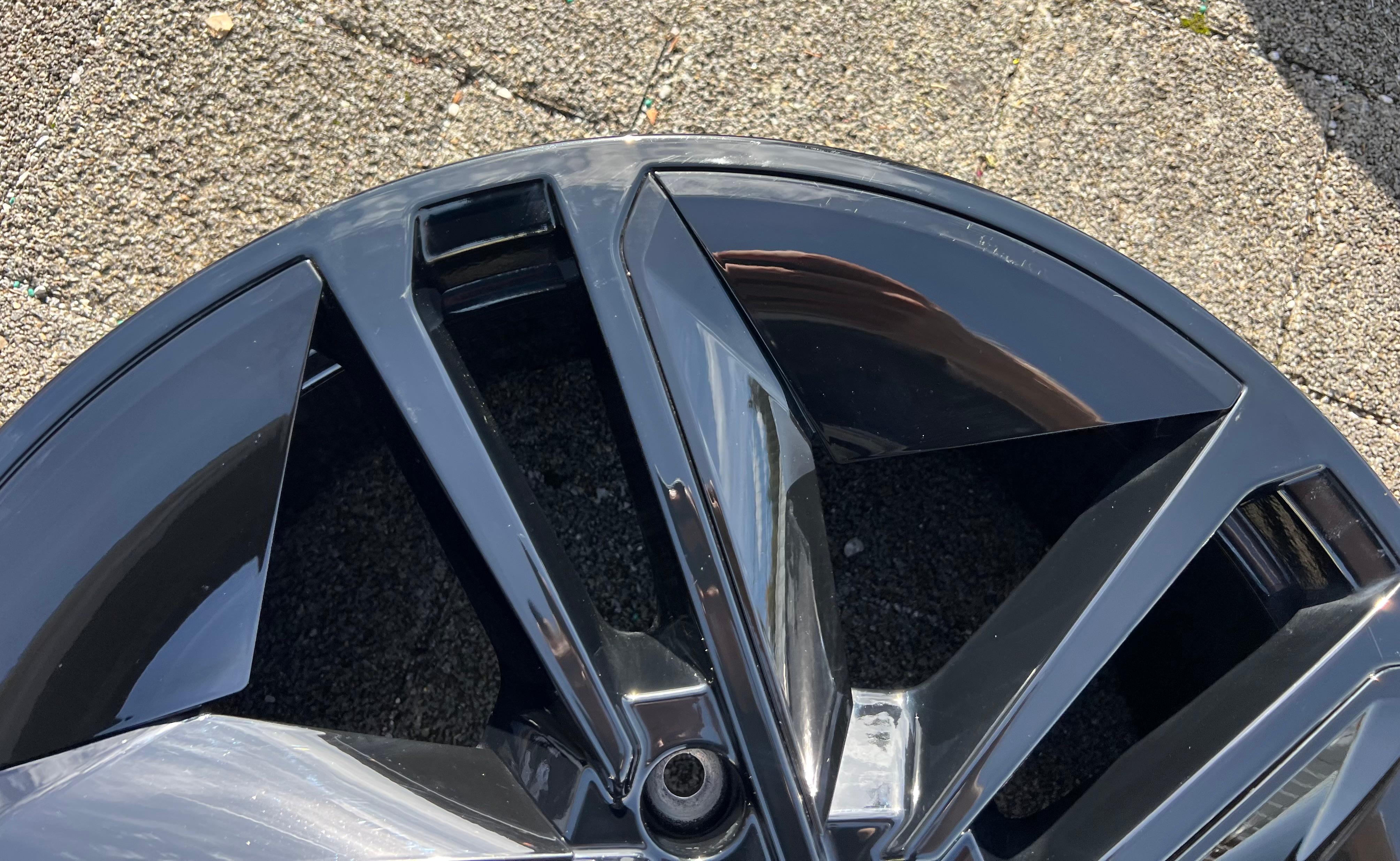 1 X LLANTA DE ALEACIÓN ORIGINAL DE 21" AUDI E-TRON GT RS 4J3601025AC EJE DELANTERO ENVÍO GRATUITO