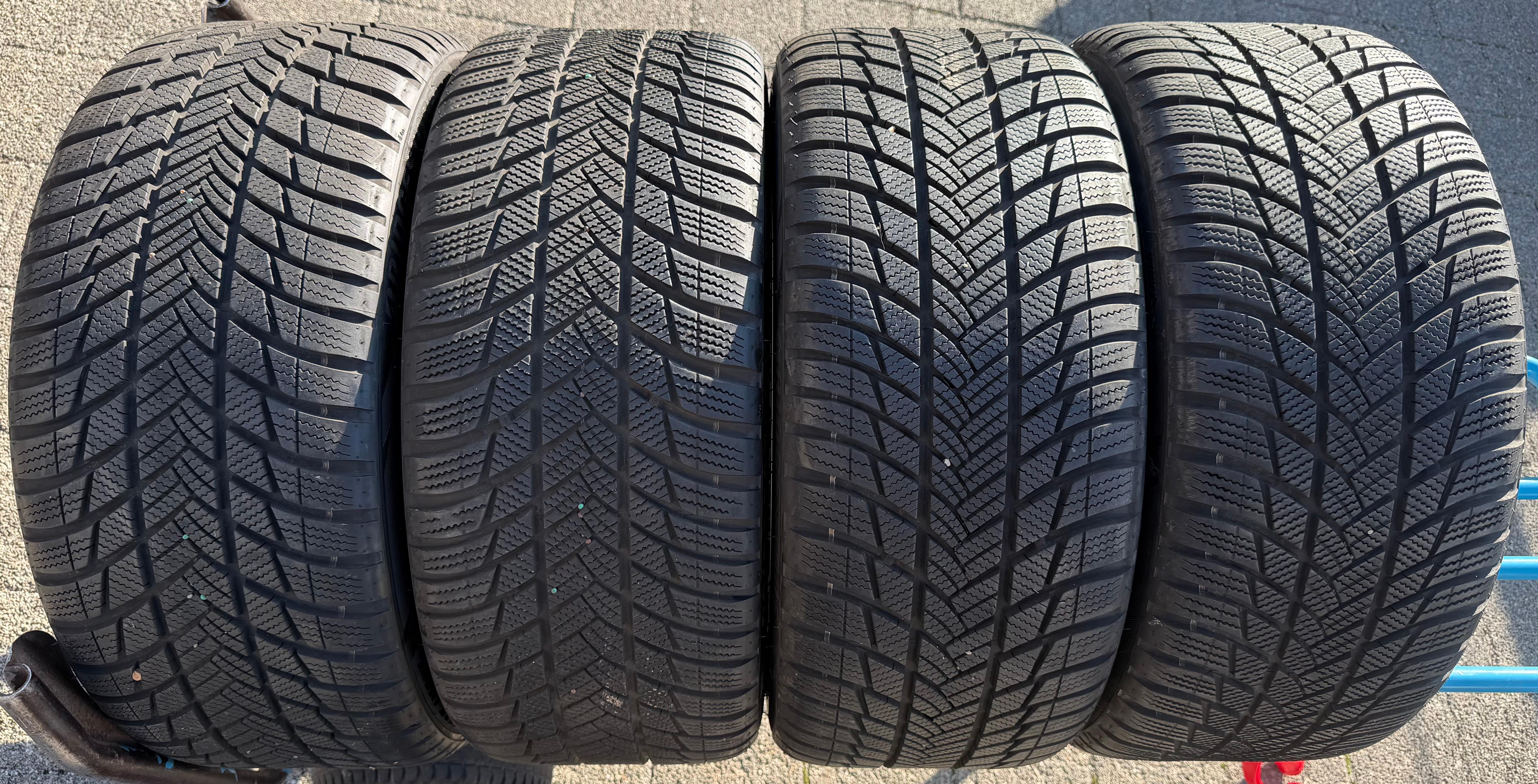4 roues hiver en aluminium d’origine 18" Audi TT TTS 8S 8S0601025AN 245/40R18 93V Bridgestone