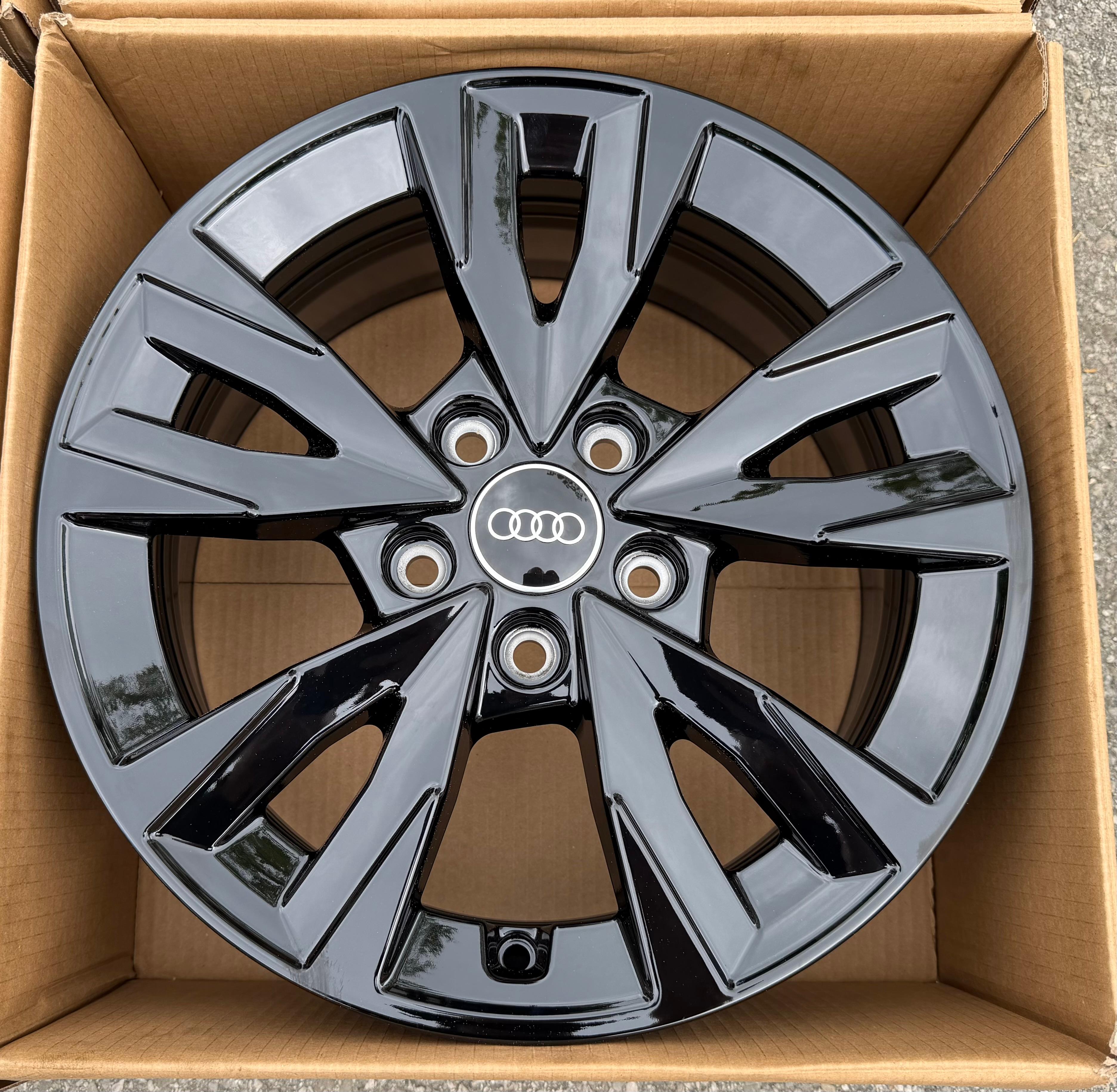 4 ORIGINAL 16" ALUFELGEN FELGEN AUDI A3 8Y 8Y0071496 6,5x16 ET43 SCHWARZ NEU