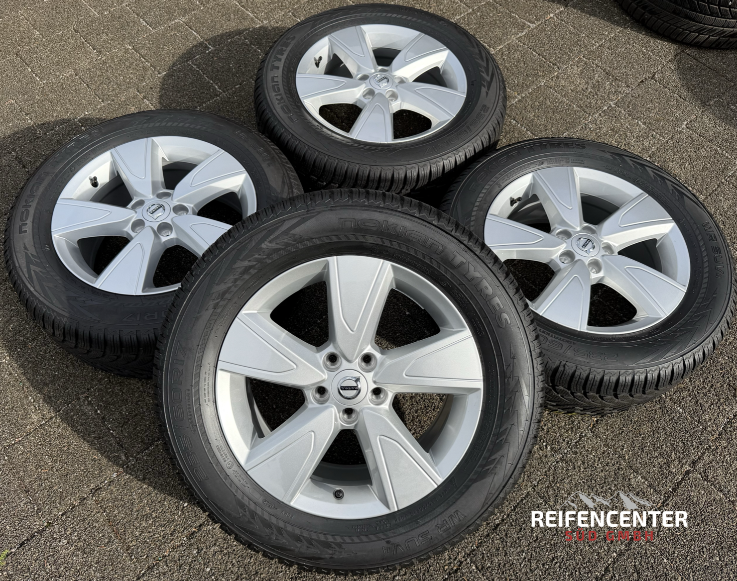 4 ruedas de invierno de aleación originales de 17" para Volvo XC40 235/60R17 106H 31680565 2022 NUEVAS