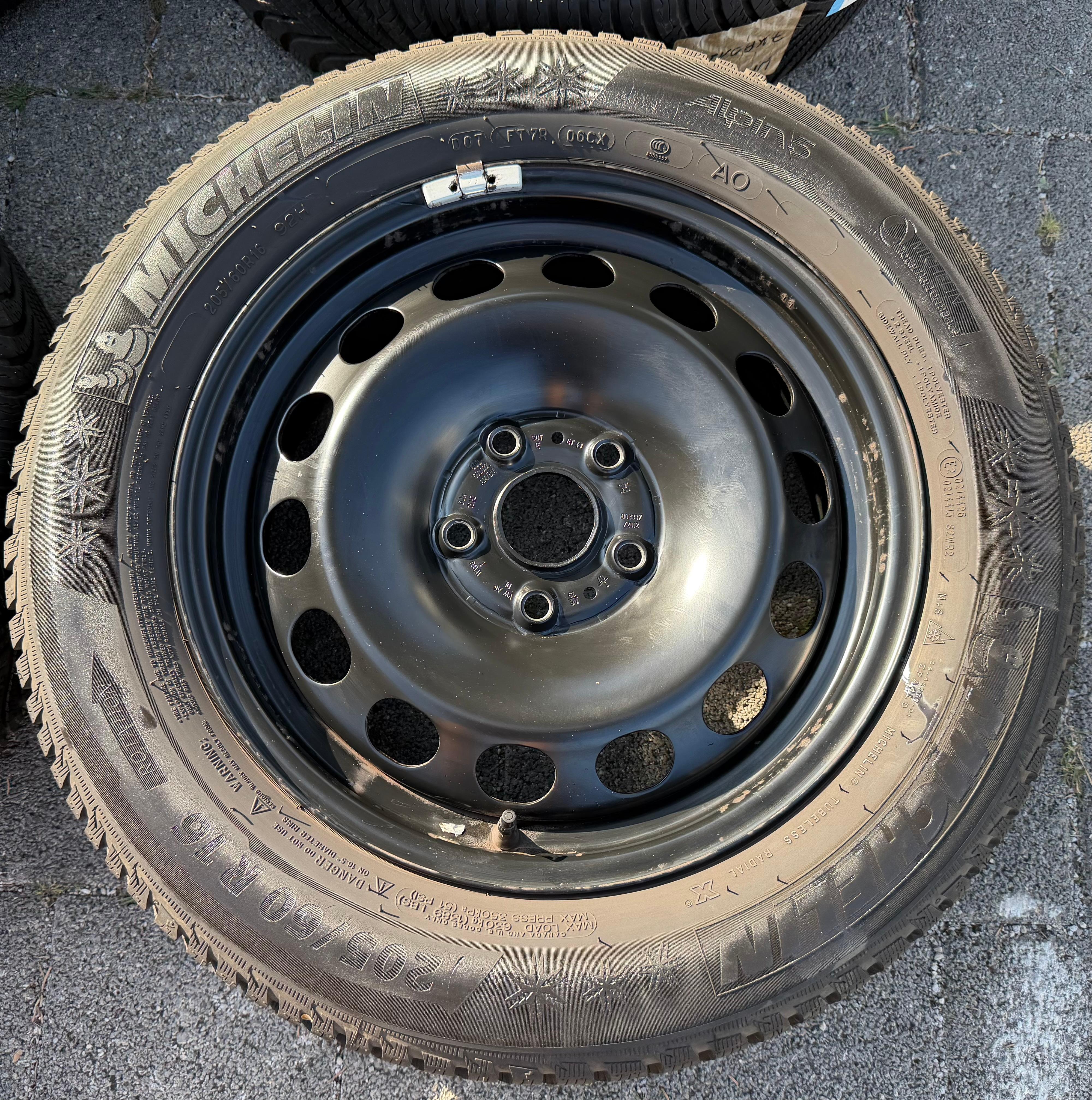4 Winterräder Audi Q2 GA VW T-ROC A11 205/60R16 92H Michelin Alpin 5 Winterreifen