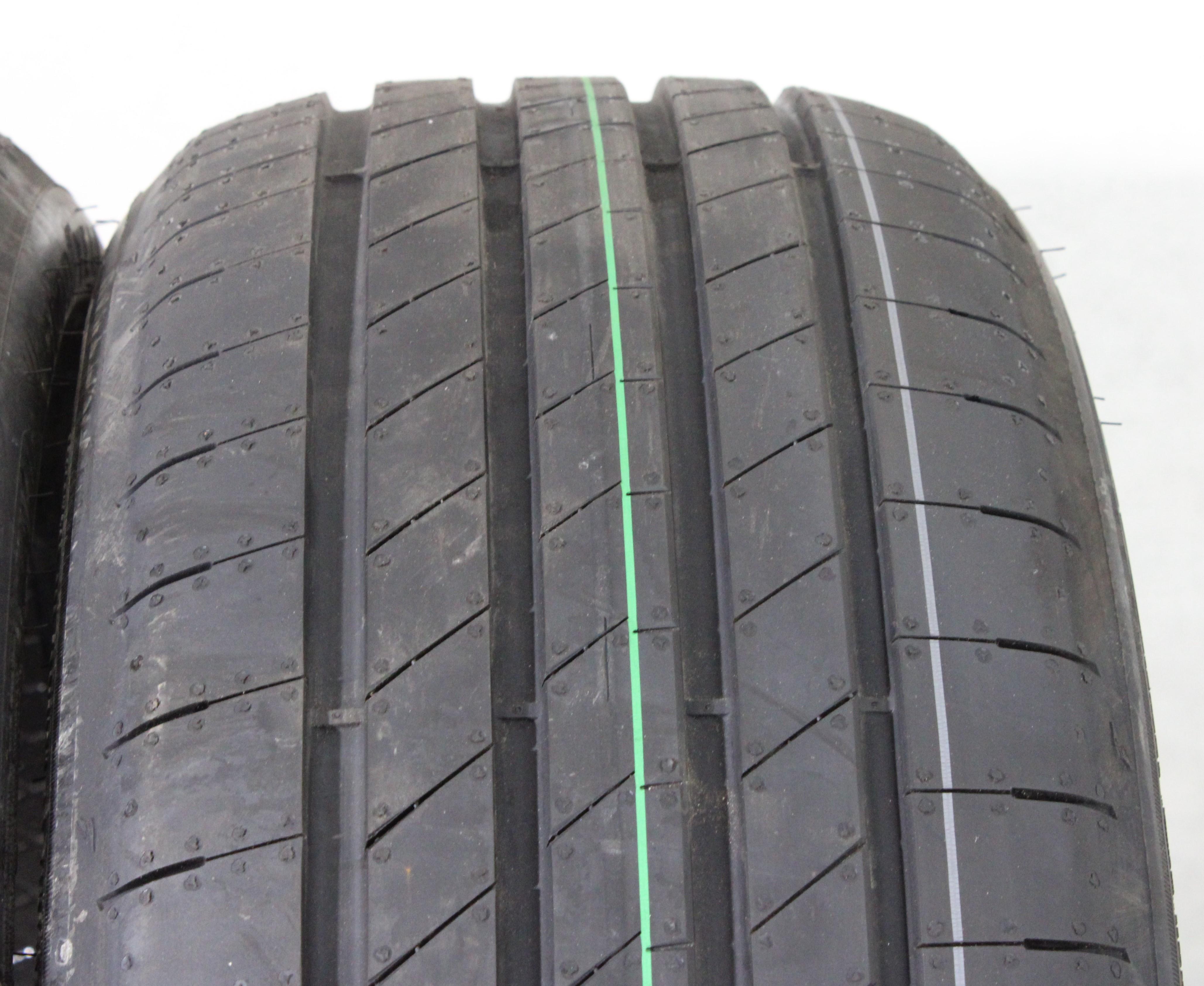 2 x 225/40R19 93Y Sommerreifen Goodyear Eagle F1 Asymmetric 6* Volles Profil 2023 XL NEU