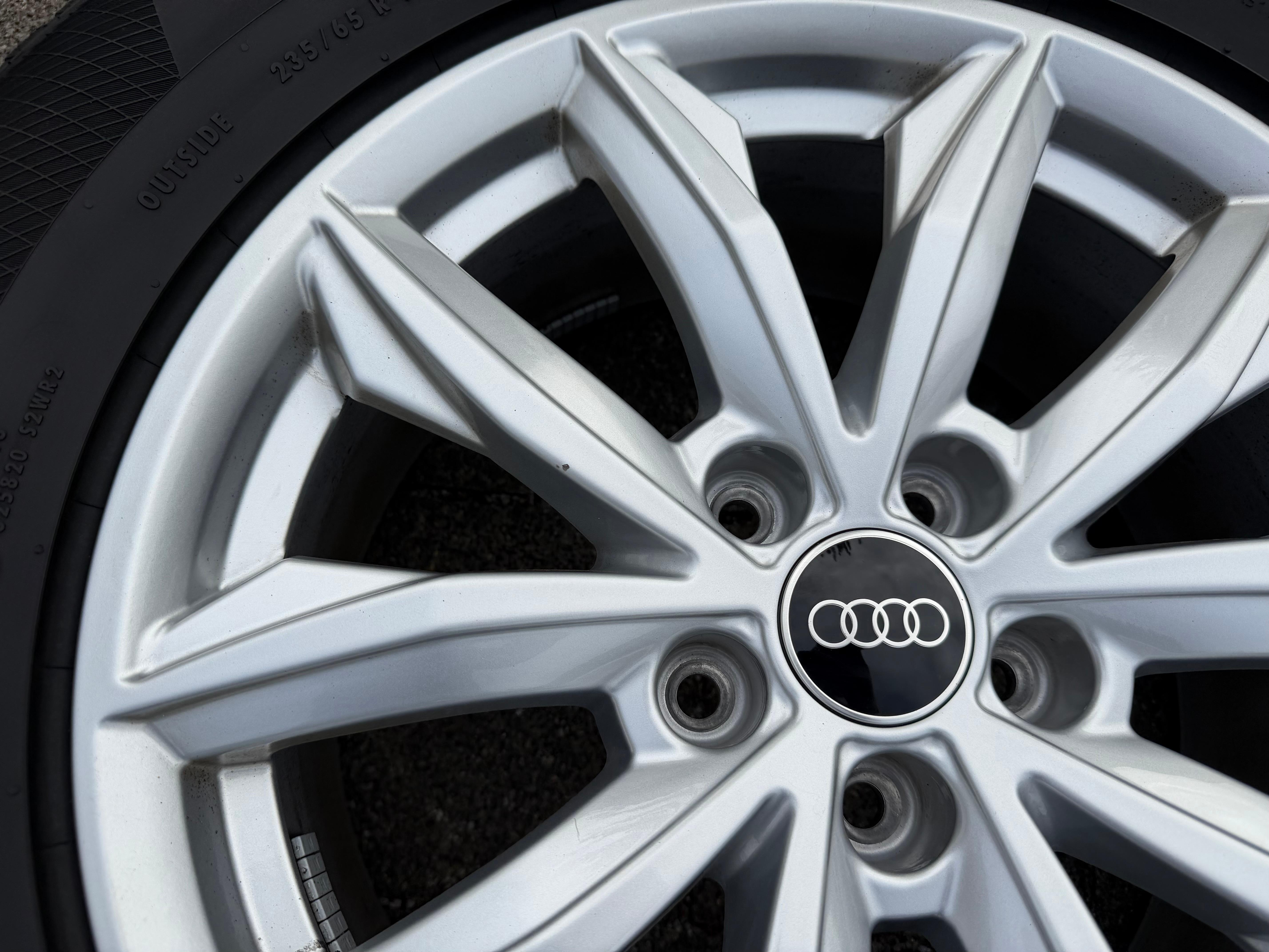 4 roues hiver en alliage d’origine 17" Audi Q5 FY 80A601025J 7x17 ET34 235/65R17 104H 2022