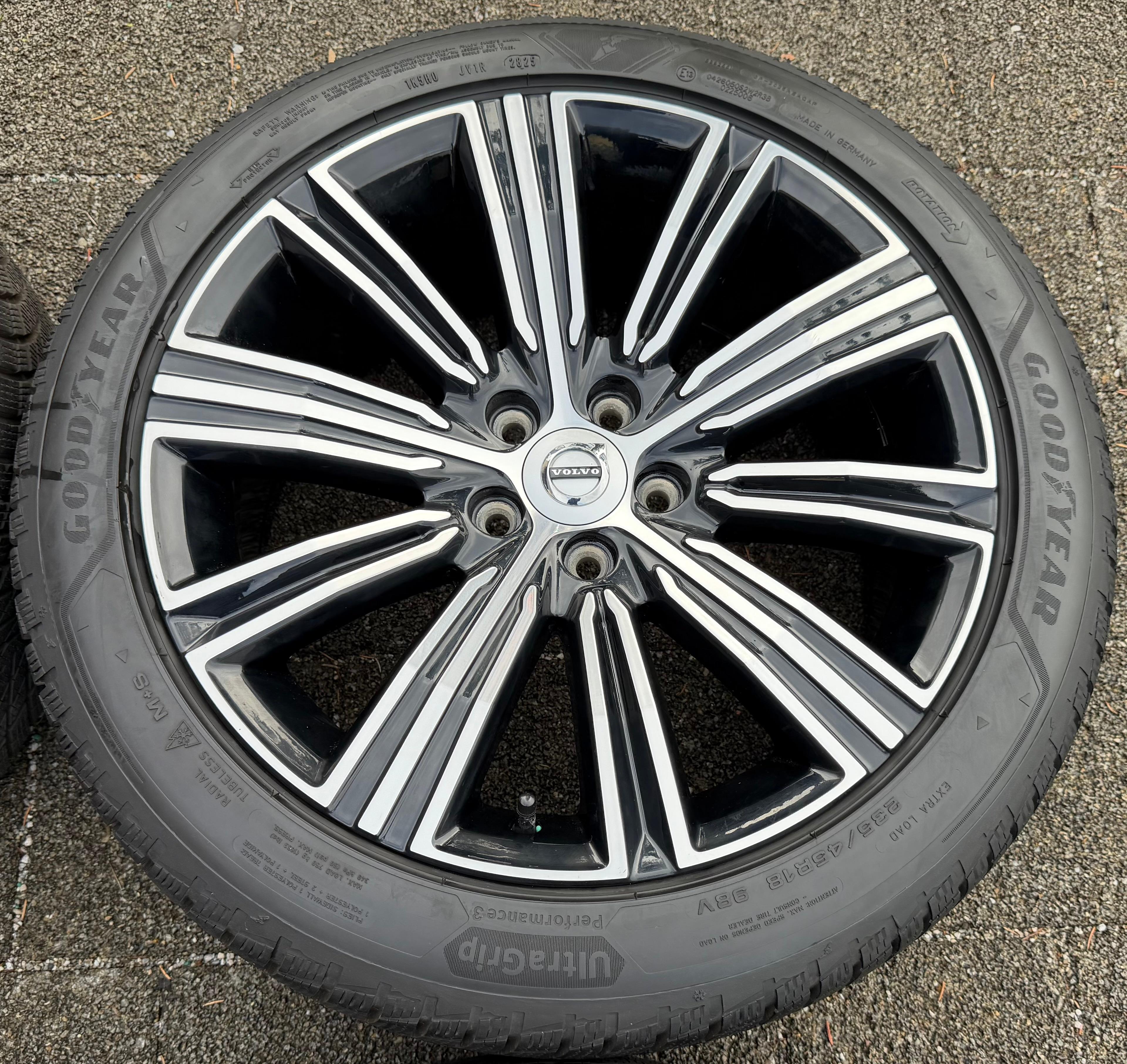 4 ruedas de invierno de aleación originales de 18" VOLVO S60 V60 235/45R18 98V 31471312 2025