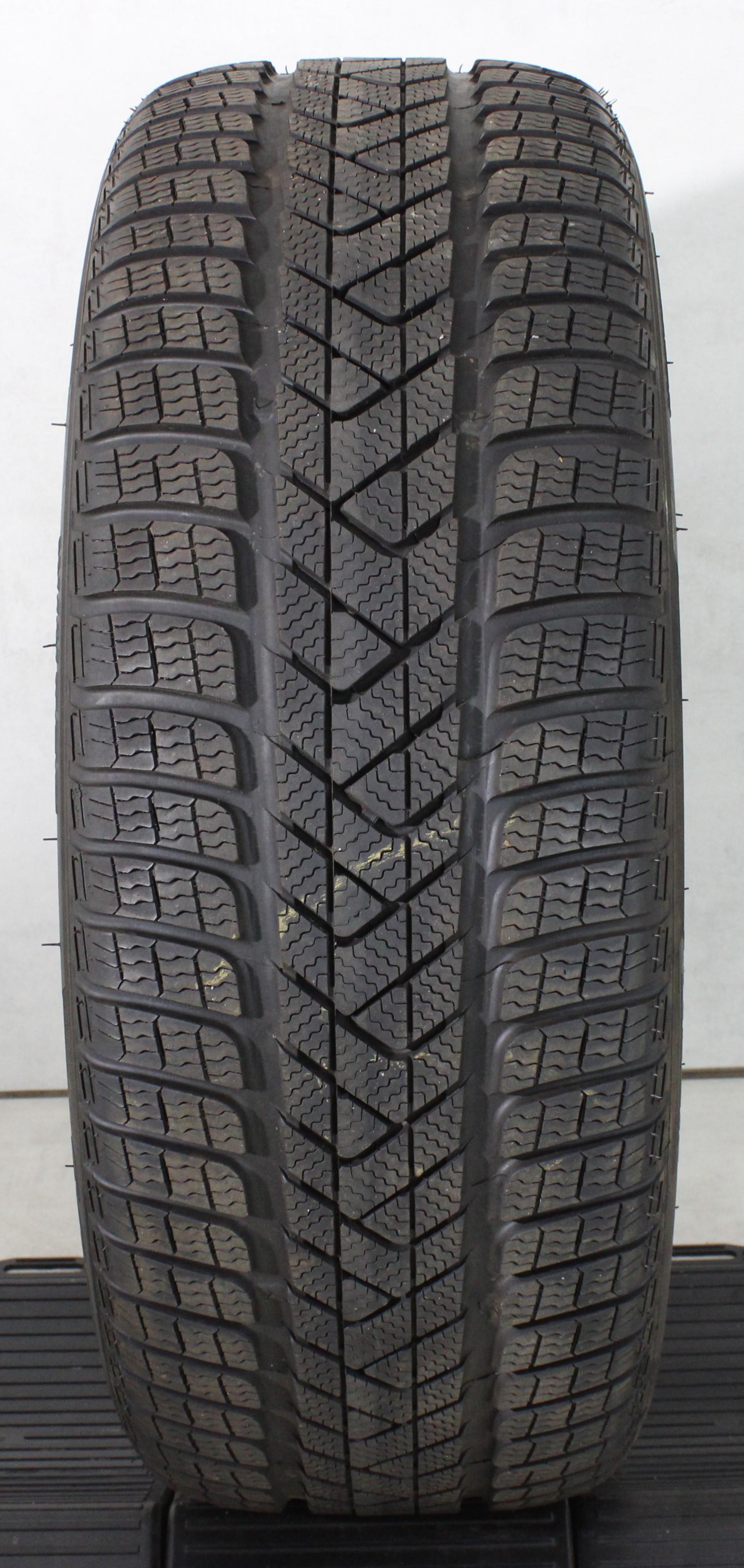 1 x 245/45R19 102V Winterreifen Pirelli Sottozero 3 Runflat 6,5mm 2020 *