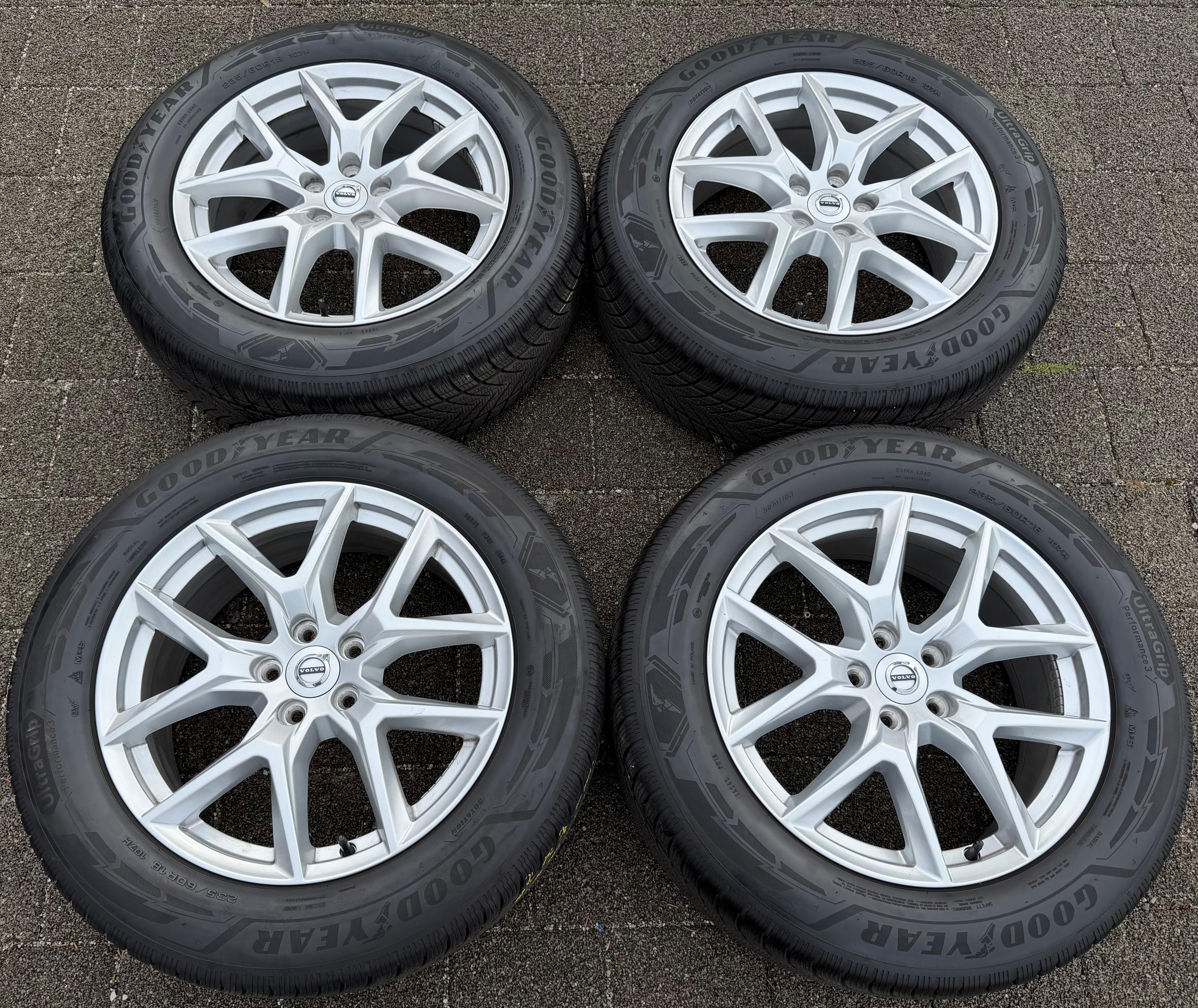 4 ruedas de invierno de aleación originales de 18" para Volvo XC60 II 31423851 235/60R18 107H Goodyear 2025