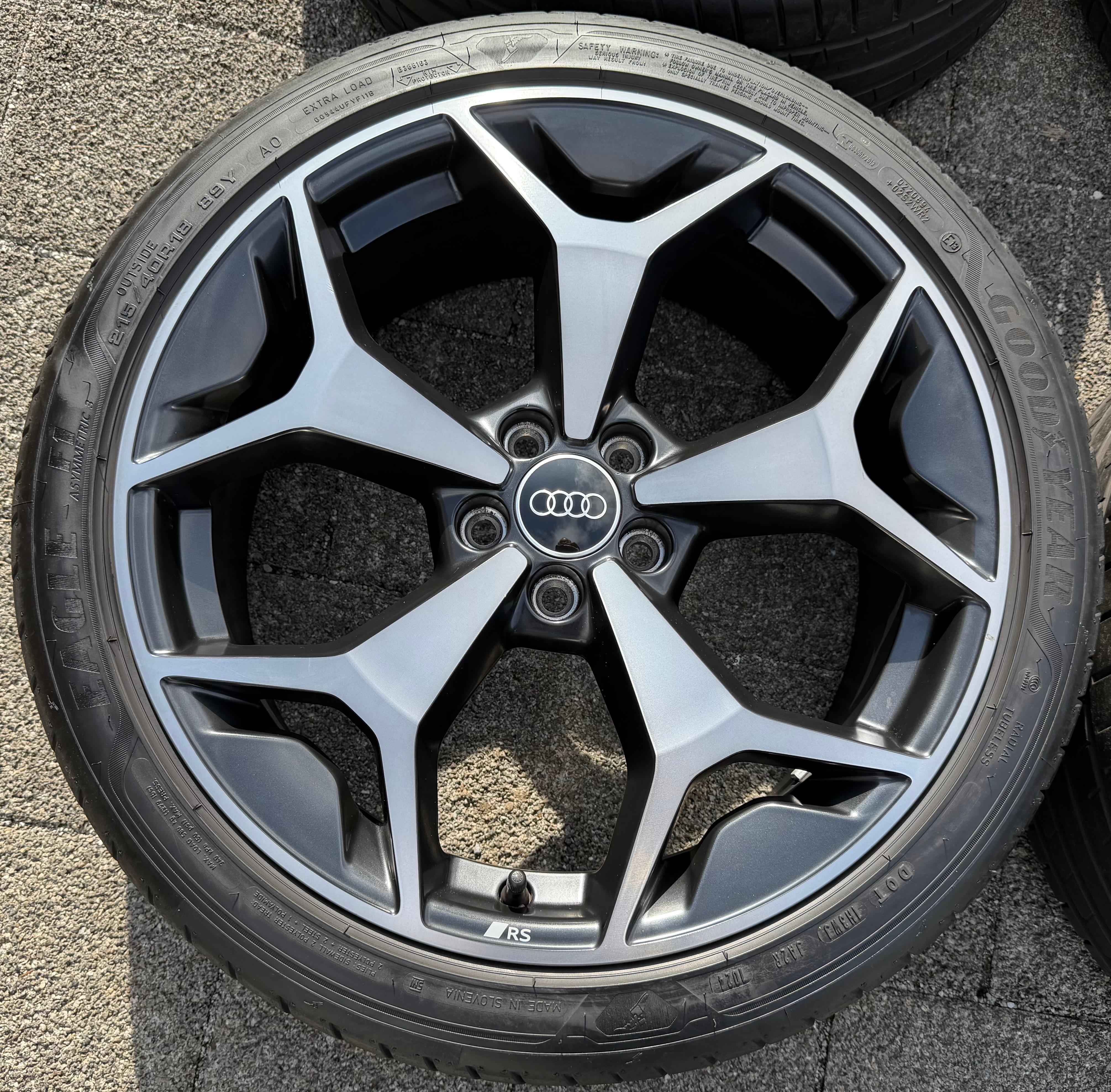 4 Original 18" Alu Sommerräder Audi A1 S1 GB 82A601025AS 215/40R18 89Y Goodyear