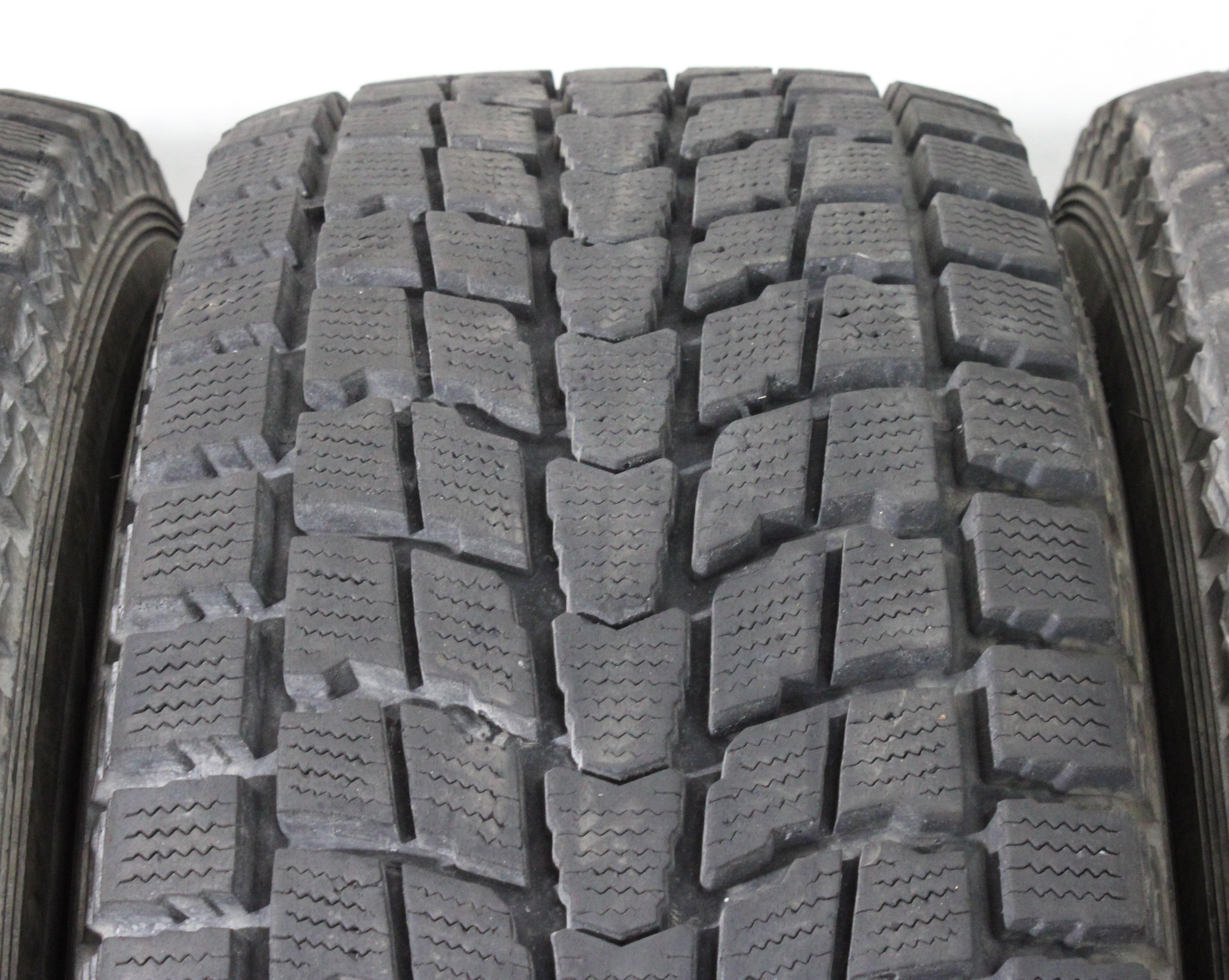 4 x 265/70R16 112Q neumáticos de invierno Dunlop GrandTrek SJ6 9-9,5mm 2x2014/2x2015