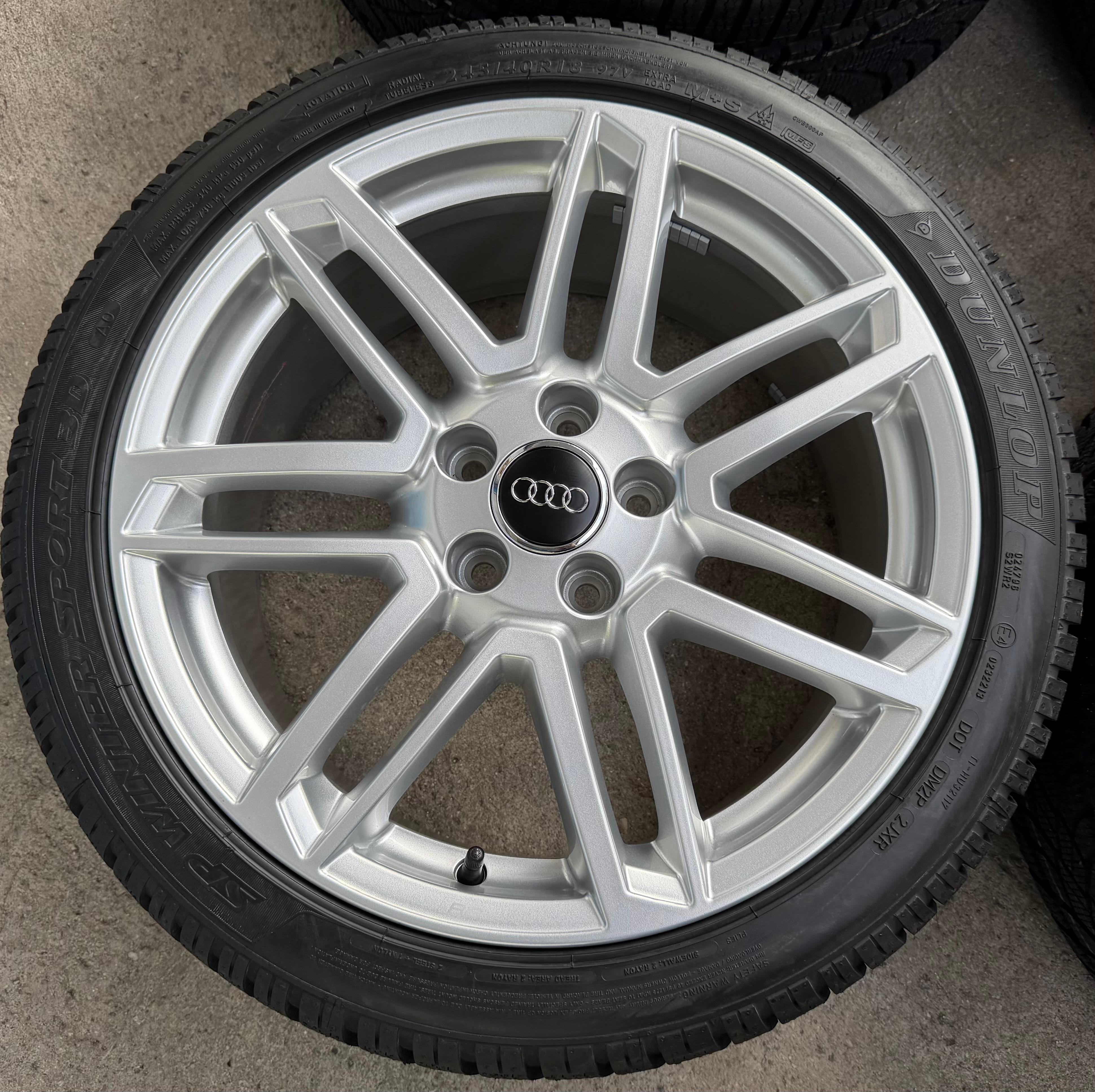 4 Original 18" Alu Winterräder Audi TT TTS 8S 8S0601025M 245/40R18 97V Dunlop