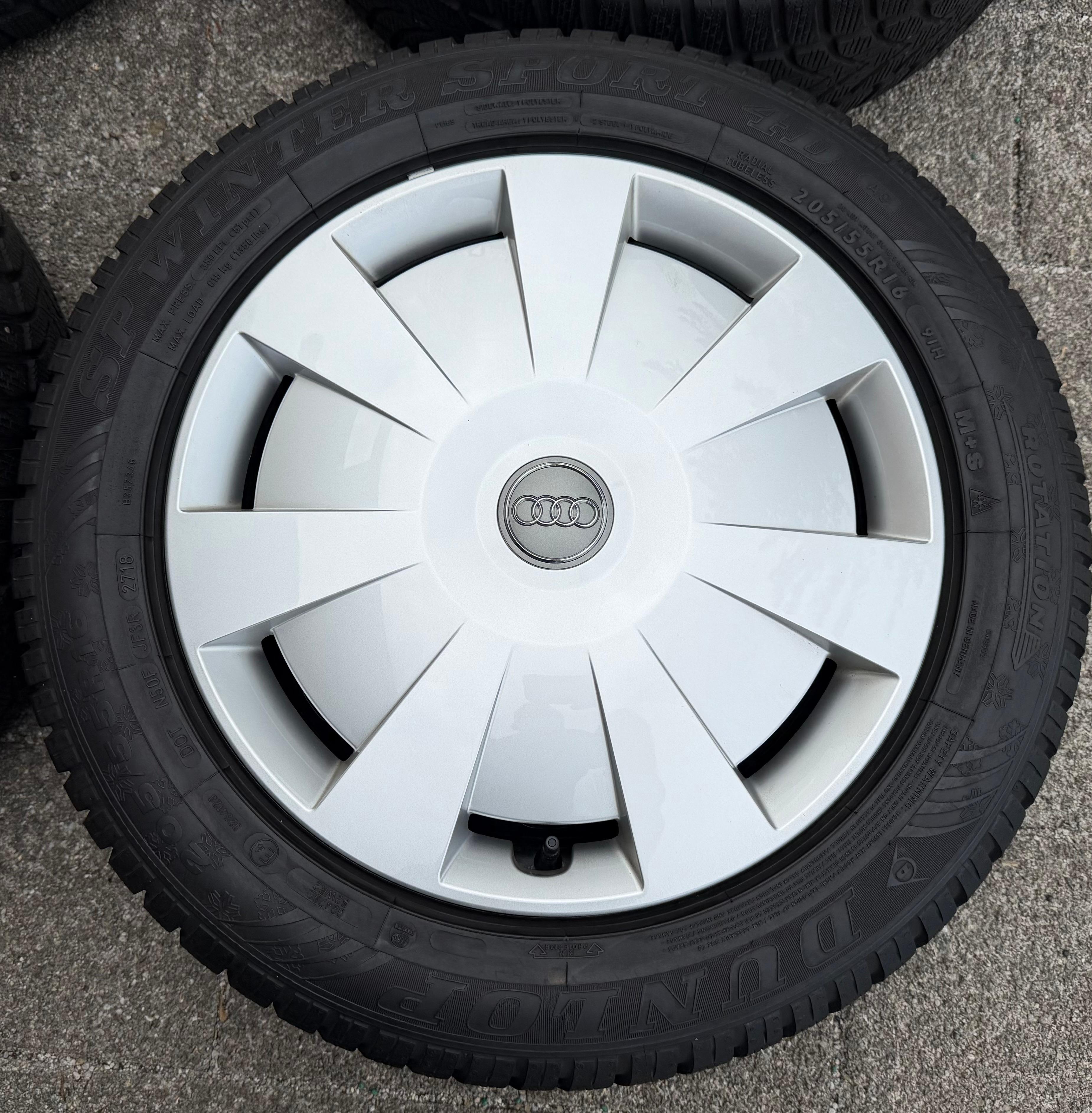4 Winterräder Audi A3 8V Sportback Cabrio  205/55R16 91H Dunlop 8V0601027A