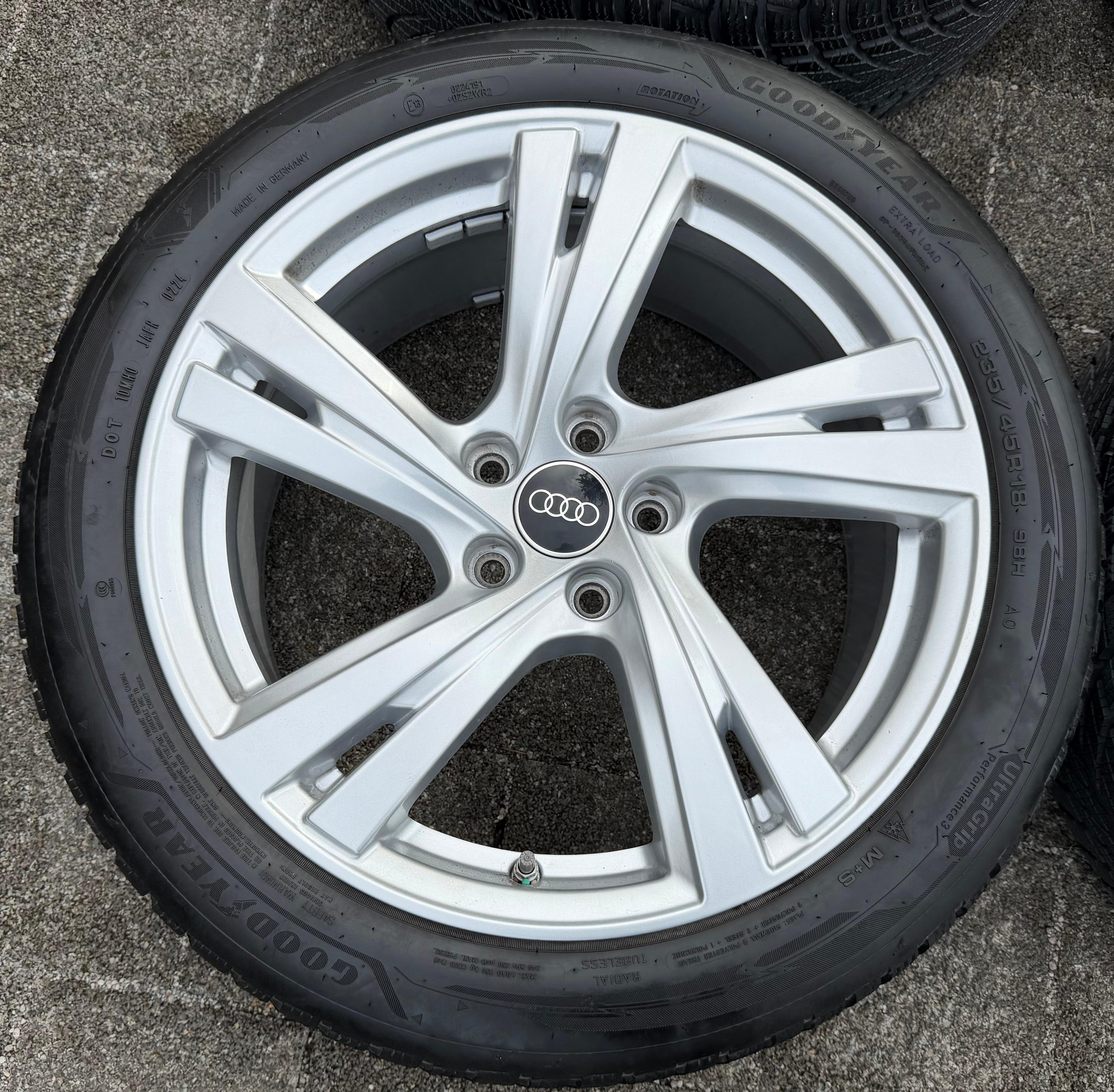 4 RUEDAS DE ALEACIÓN ORIGINALES DE INVIERNO DE 18" PARA AUDI A5 S5 FU2 B10 8B3601025C 235/45R18 98H 2024