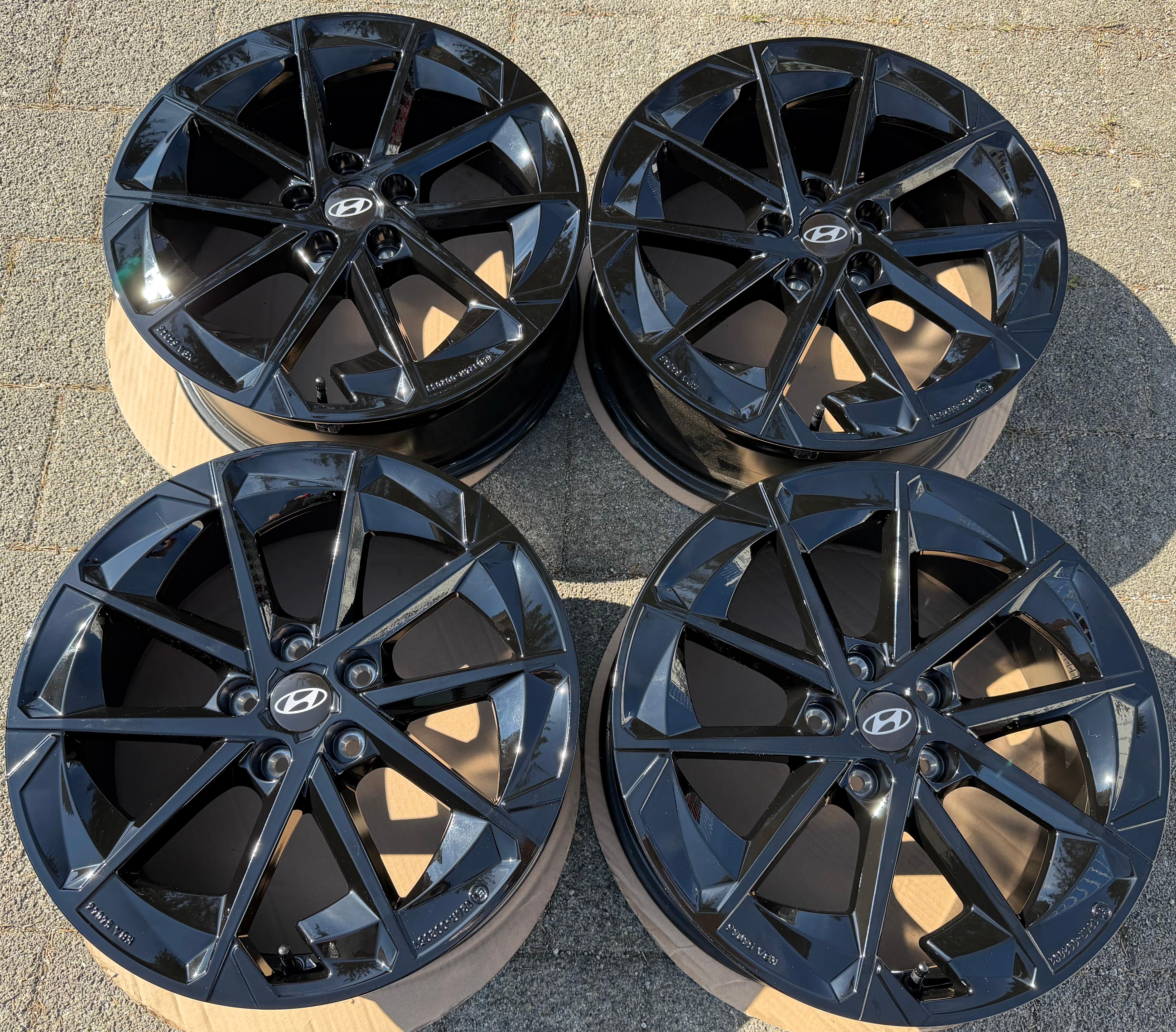 4 CERCHI IN LEGA DA 19" ORIGINALI PER HYUNDAI IONIQ 5, I30, SANTA FE, KONA E TUCSON 7,5x19 ET49,5 RDKS