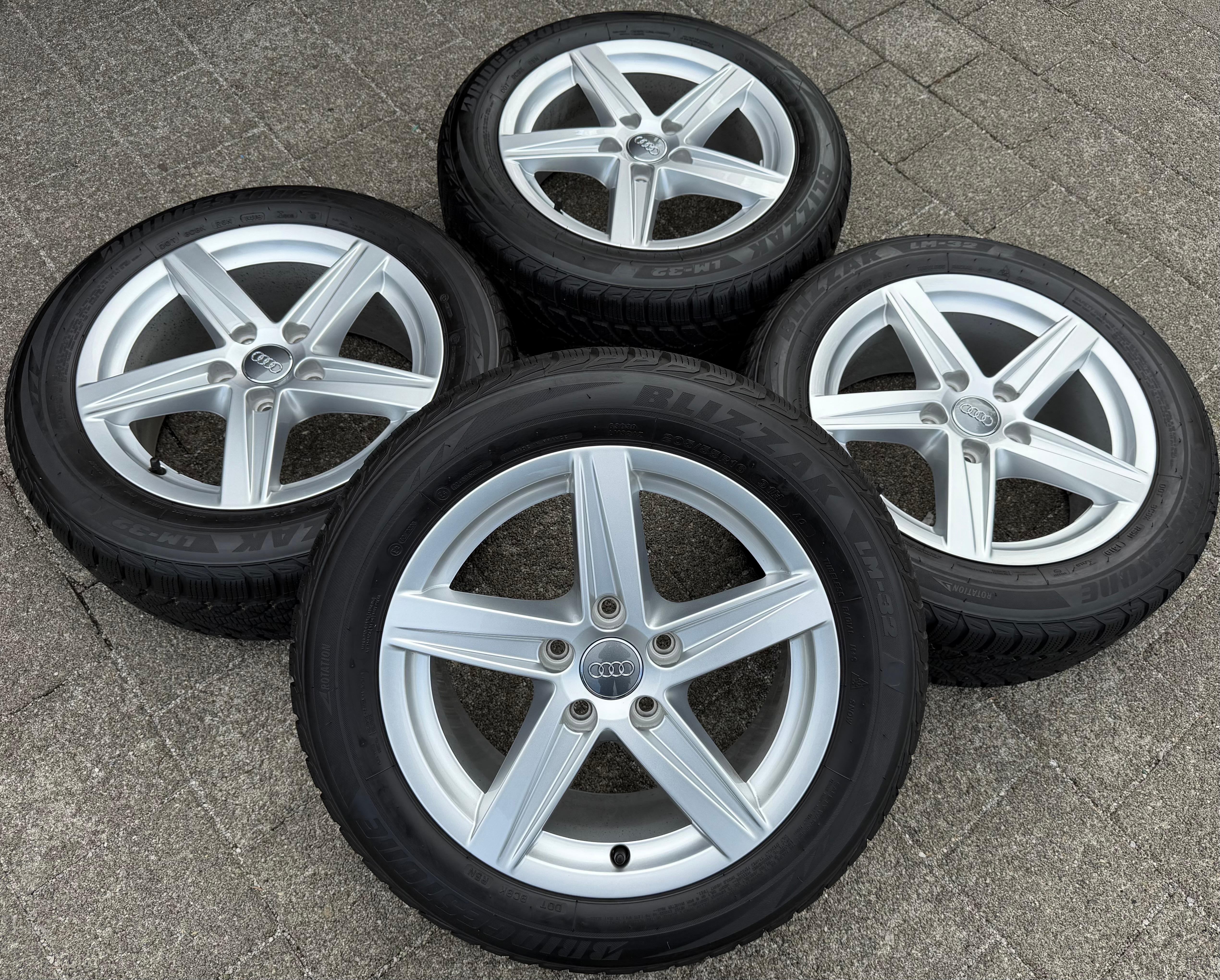 4 Original 16" Alu Winterräder Audi A3 8V 8V0601025CR 205/55R16 91H Bridgestone