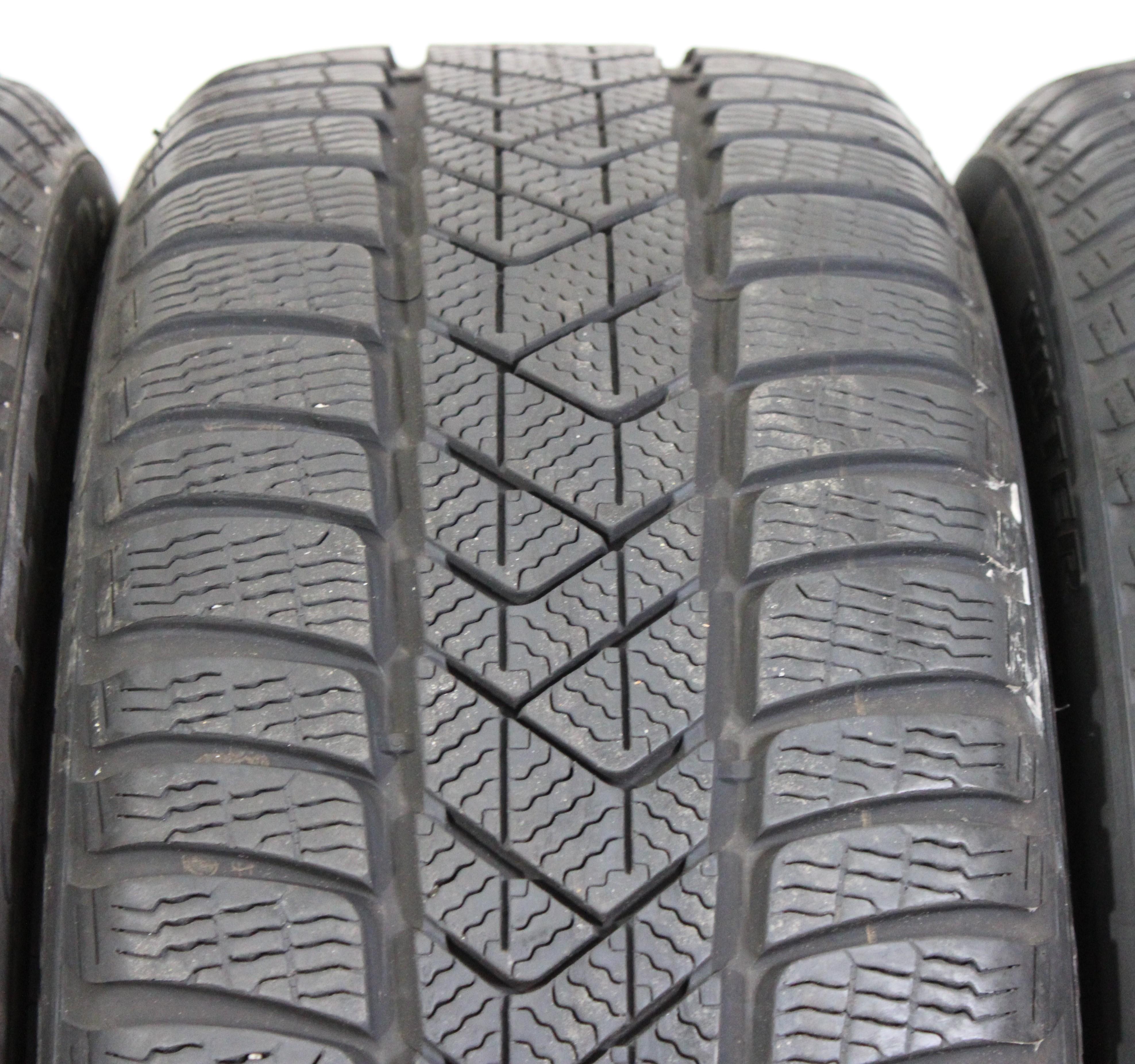 4 x 225/45R19 96V Winterreifen Pirelli Sottozero 3 Runflat 2x6-6,5mm/2x6,5-7mm 2018/2019/2x2020 *