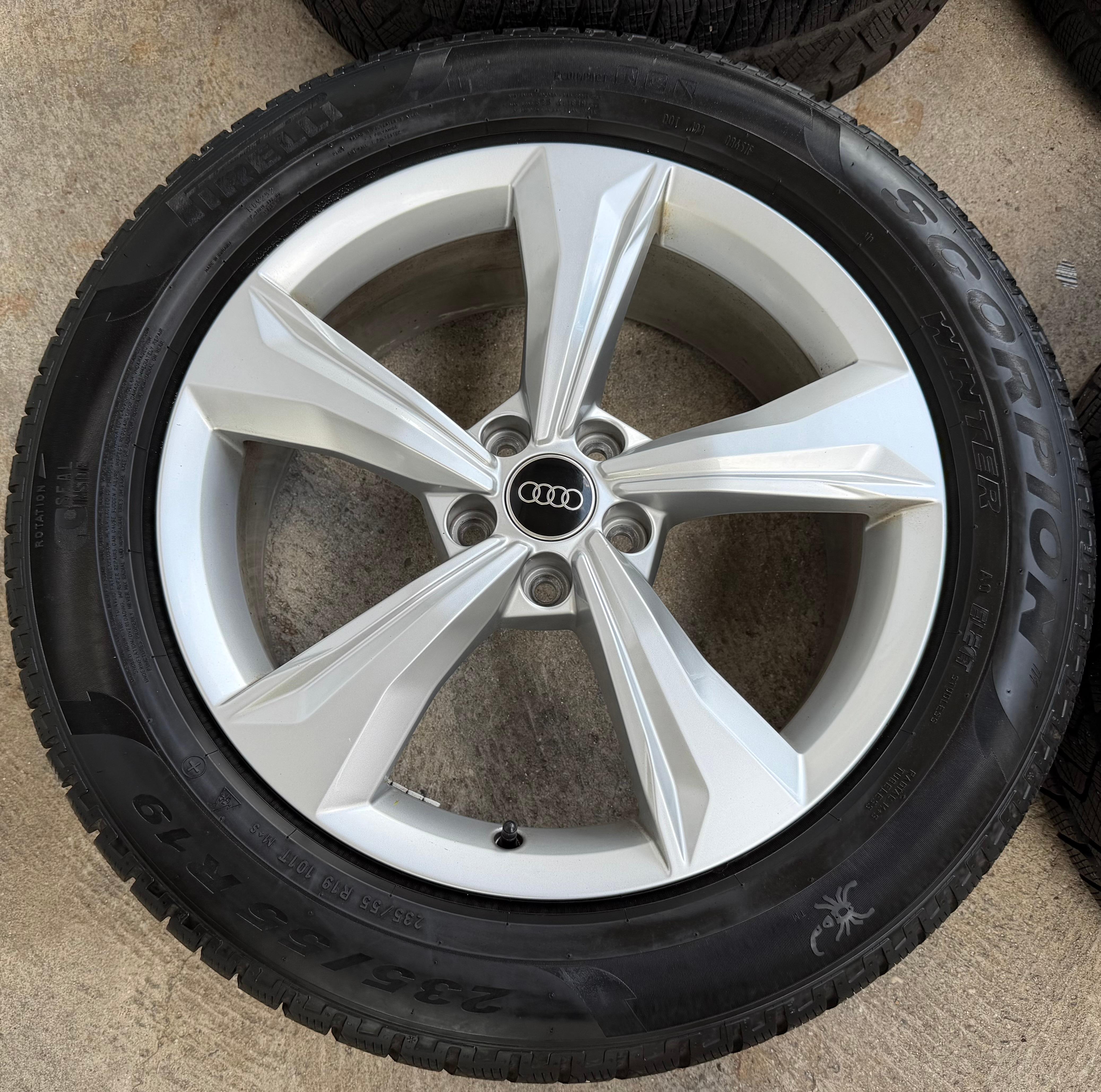 4 Original 19" Alu Winterräder Audi Q5 SQ5 FY 80A601025K 235/55R19 101H Pirelli 2025