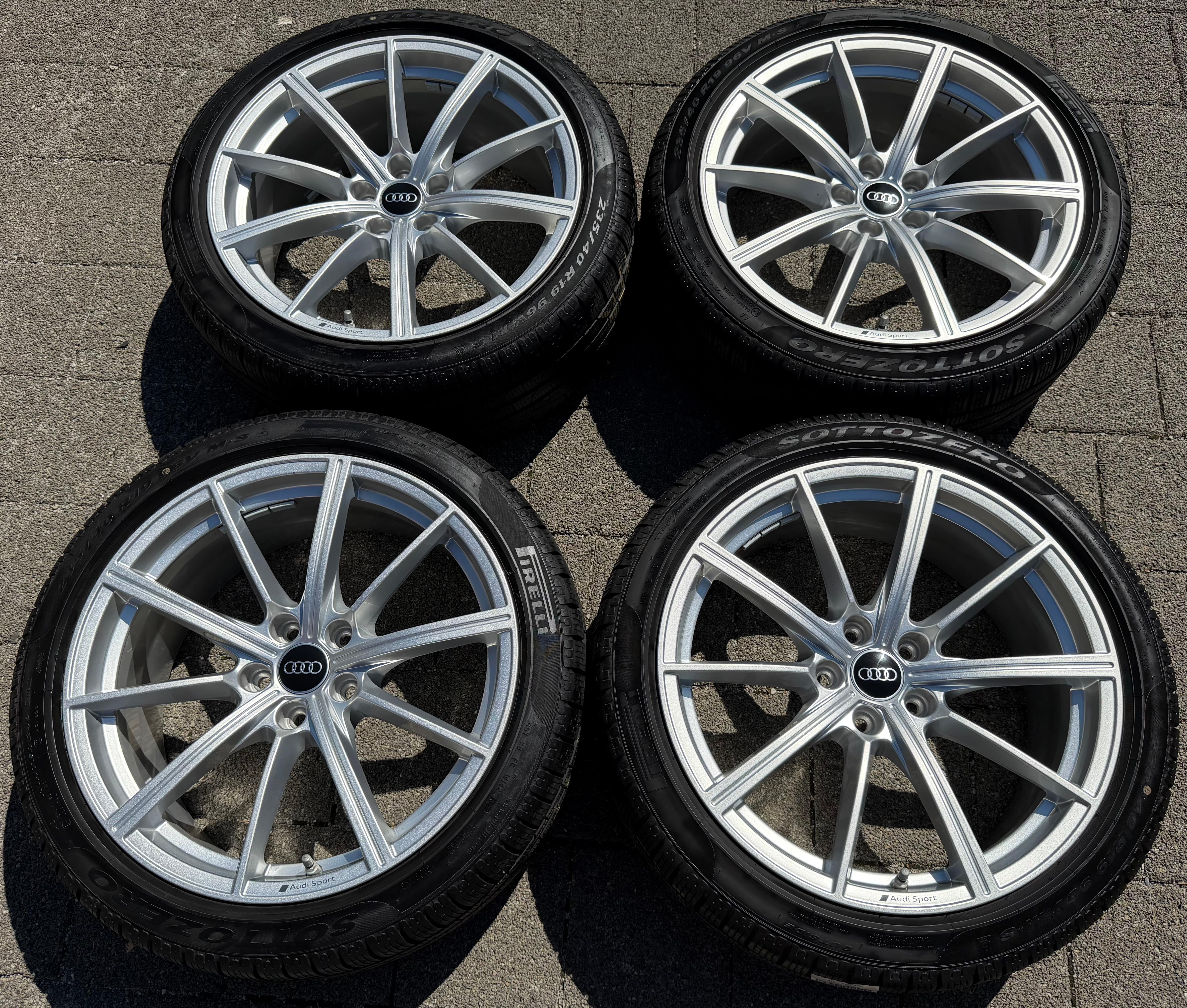 4 Original 19" Alu Winterräder Audi RS4 RS5 8W 8W0601025CP 235/40R19 96V Pirelli