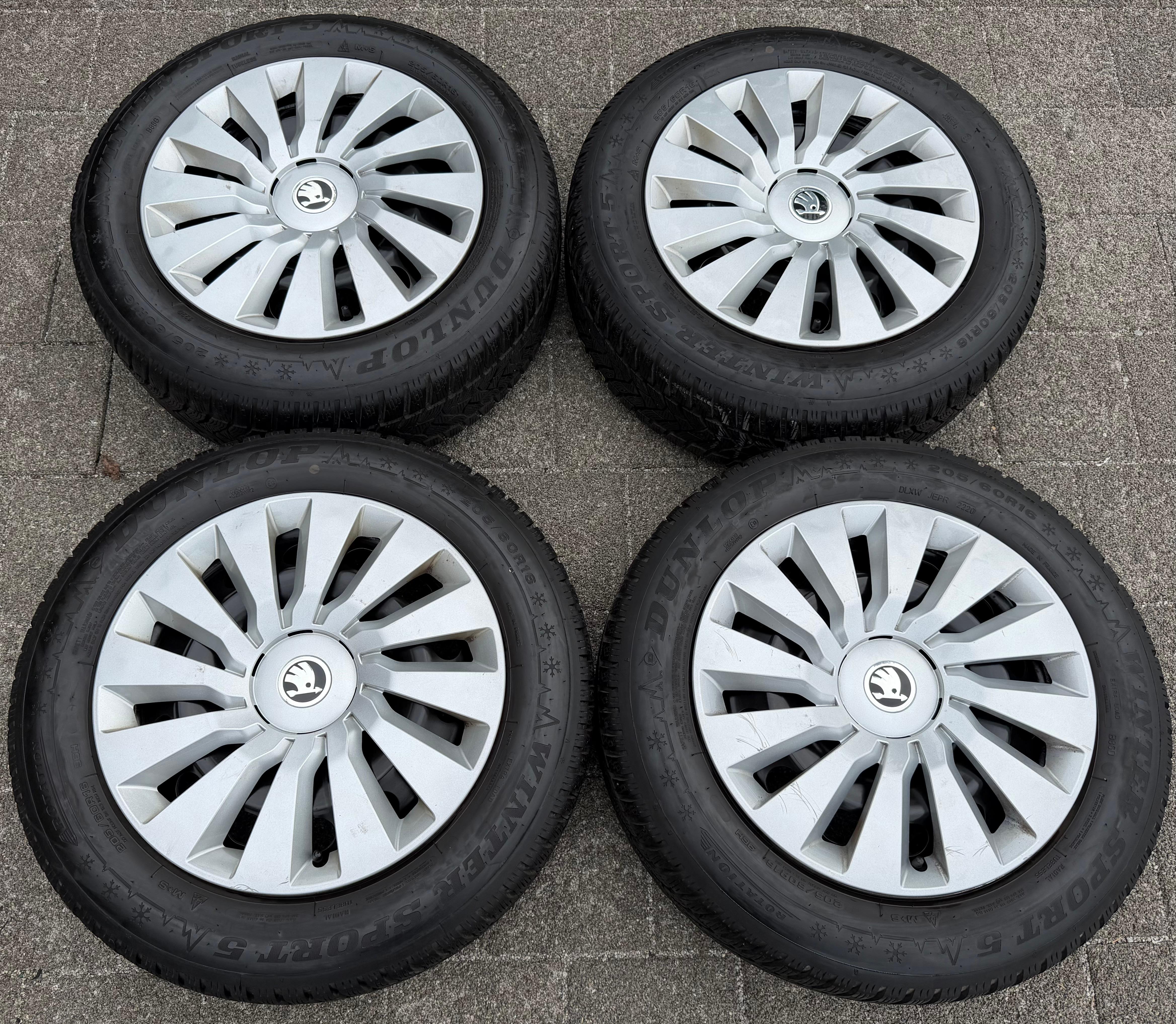 4 Winterräder Skoda Octavia IV 4 NX 205/60R16 96H 5Q0601027BQ Dunlop 2020