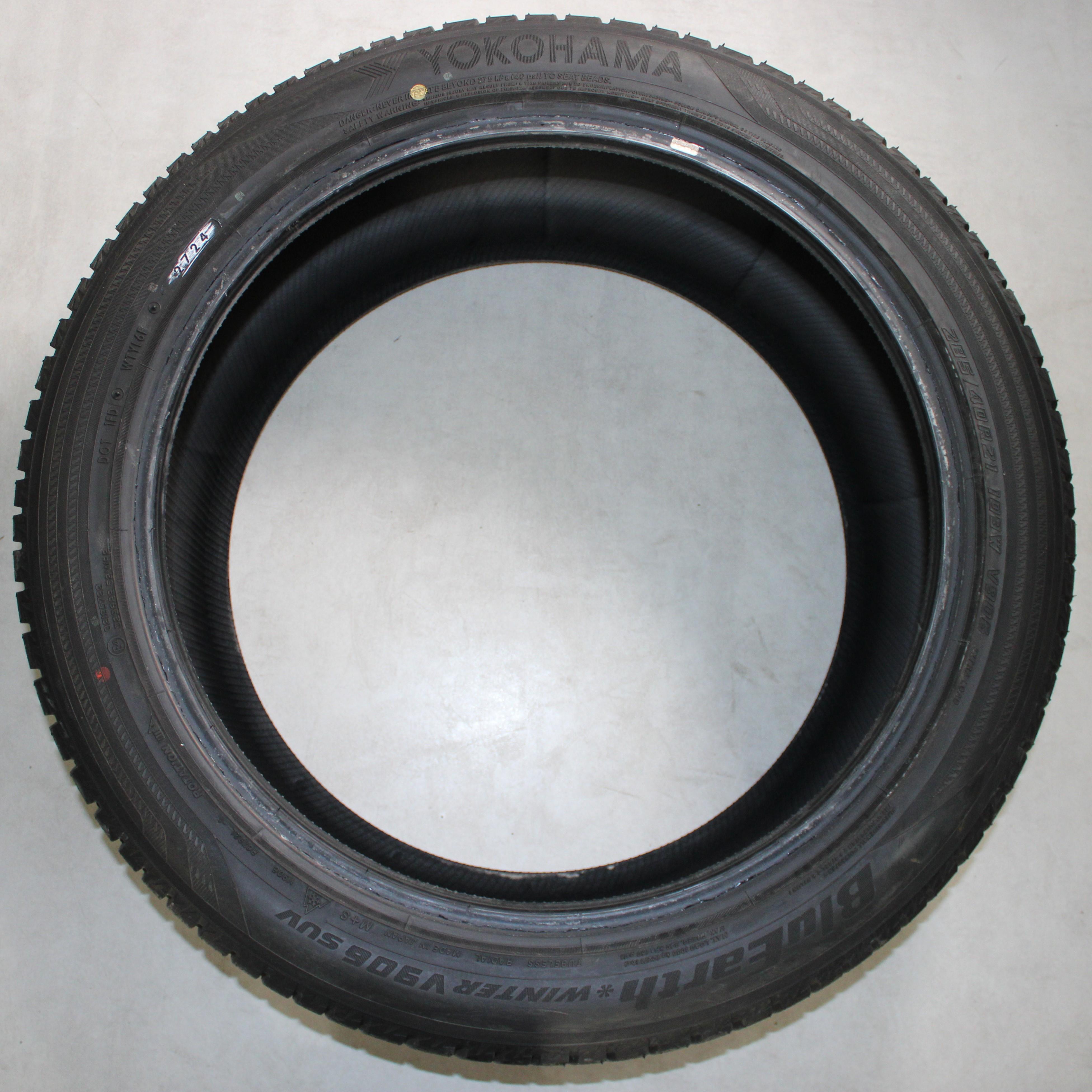 4 x 285/40R21 109W Winterreifen Yokohama BluEarth Winter V906 SUV 7,5-8mm 2024 XL Freihaus