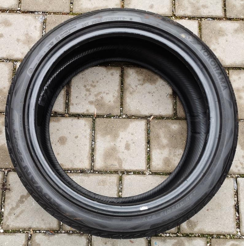 2 x 235/40R19 92Y 2 x 295/35R19 100Y Sommerreifen Yokohama Advan Sport V105 N0 5,5mm 2019