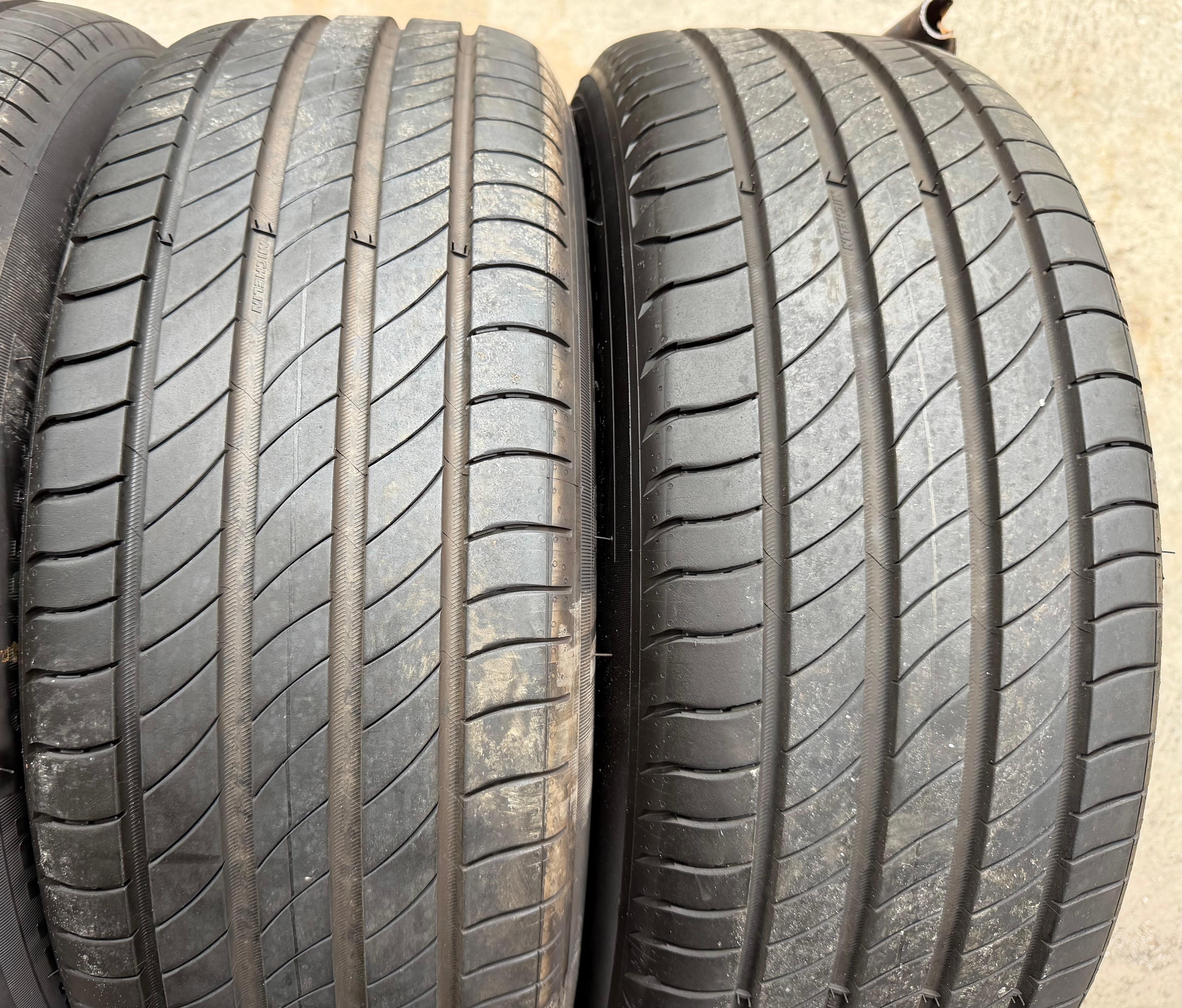 4 Original 17" Alu Sommerräder Audi Q2 SQ2 GA 81A601025AJ 215/55R17 94V Michelin
