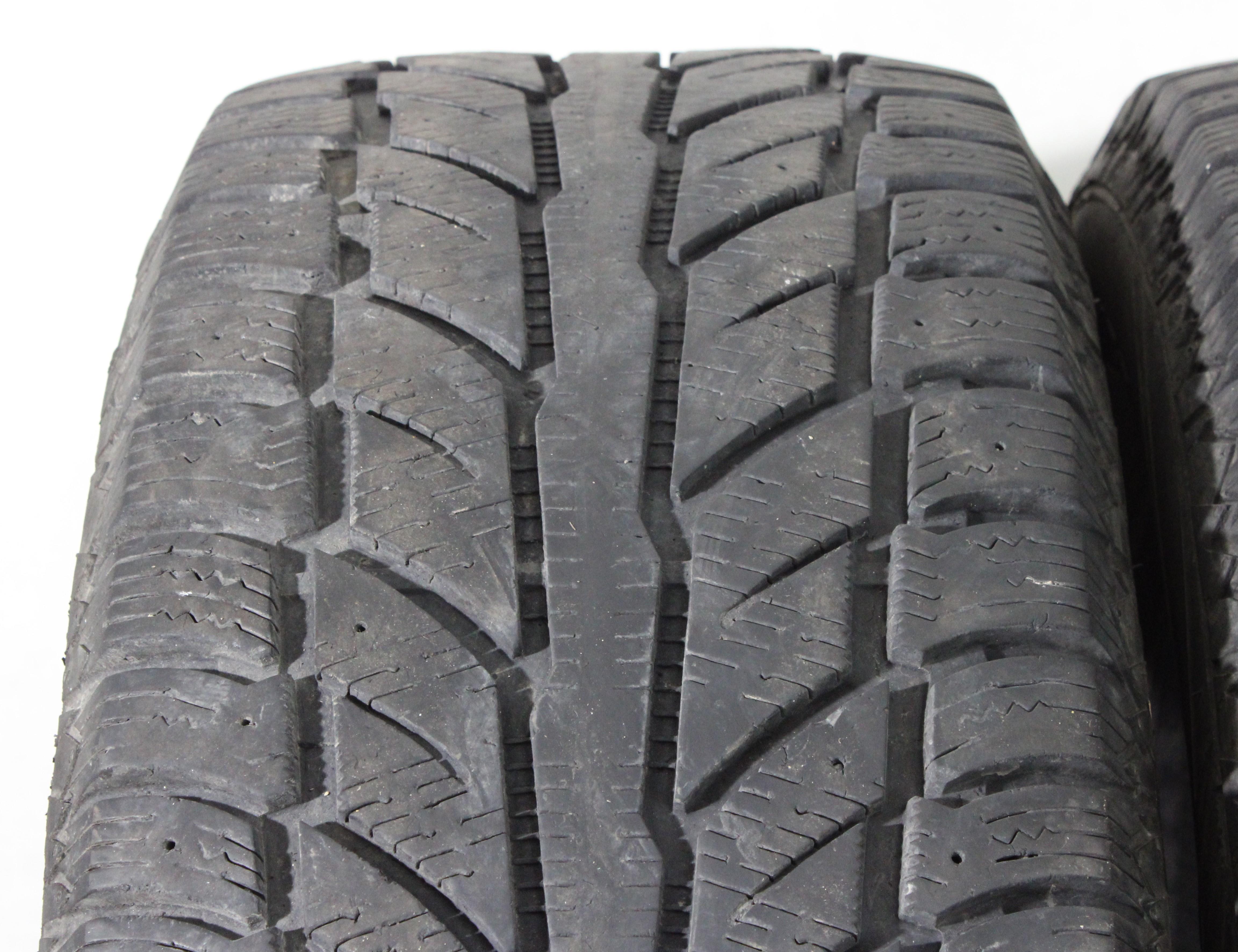 2 x 265/60R18 110T Winterreifen Cooper Weather-Master WSC in der Mitte 5,5mm und auf den Schultern 6-6,5mm. 2024