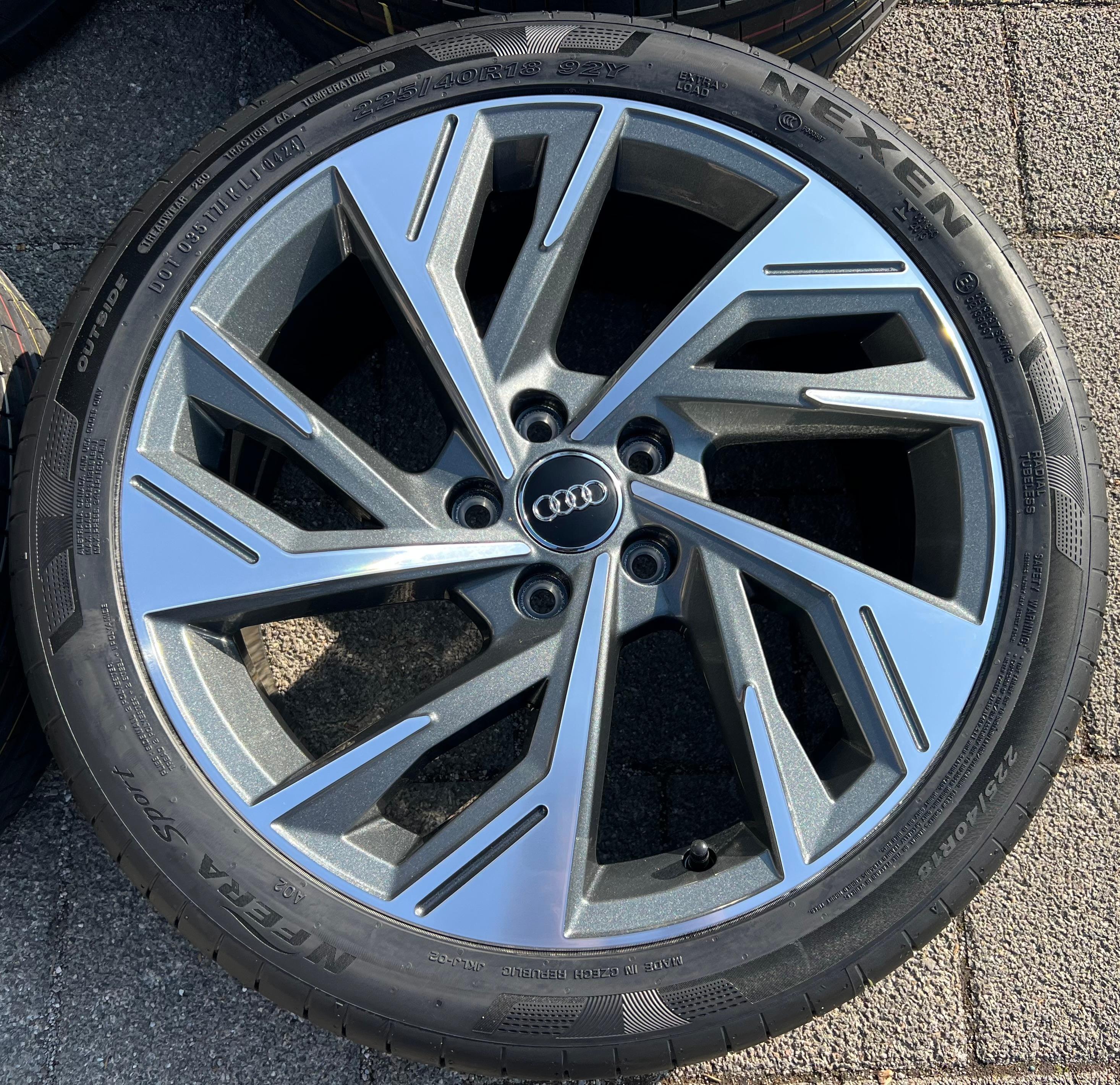4 LLANTAS DE ALEACIÓN ORIGINALES DE VERANO DE 18" PARA AUDI A3 S3 8Y 8Y0601025AB 225/40R18 92Y 2024 NUEVAS