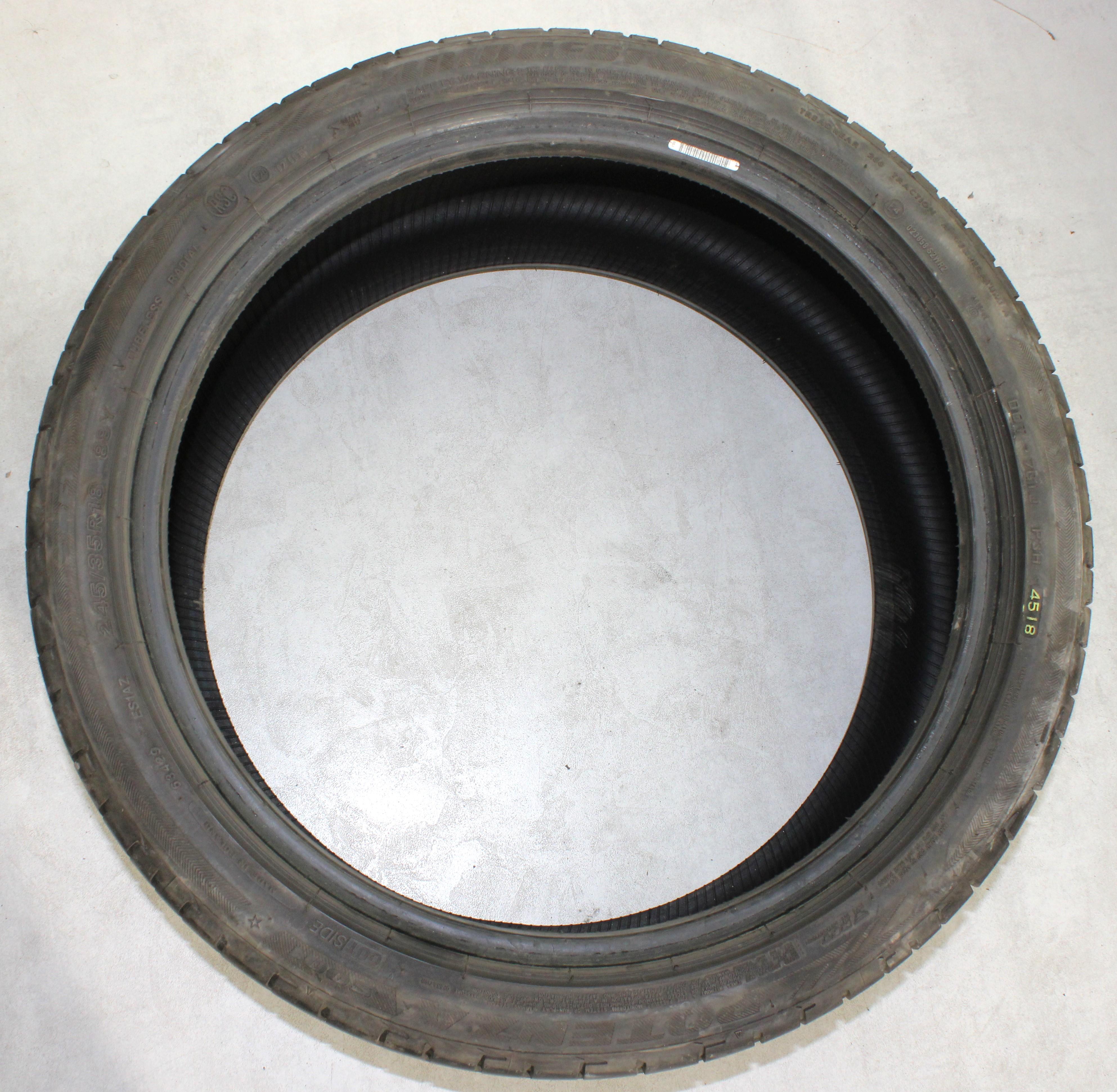 2 pneus été Bridgestone Potenza S001 245/35R18 88Y * Runflat, profondeur de sculpture 5-5,5 mm, 2018