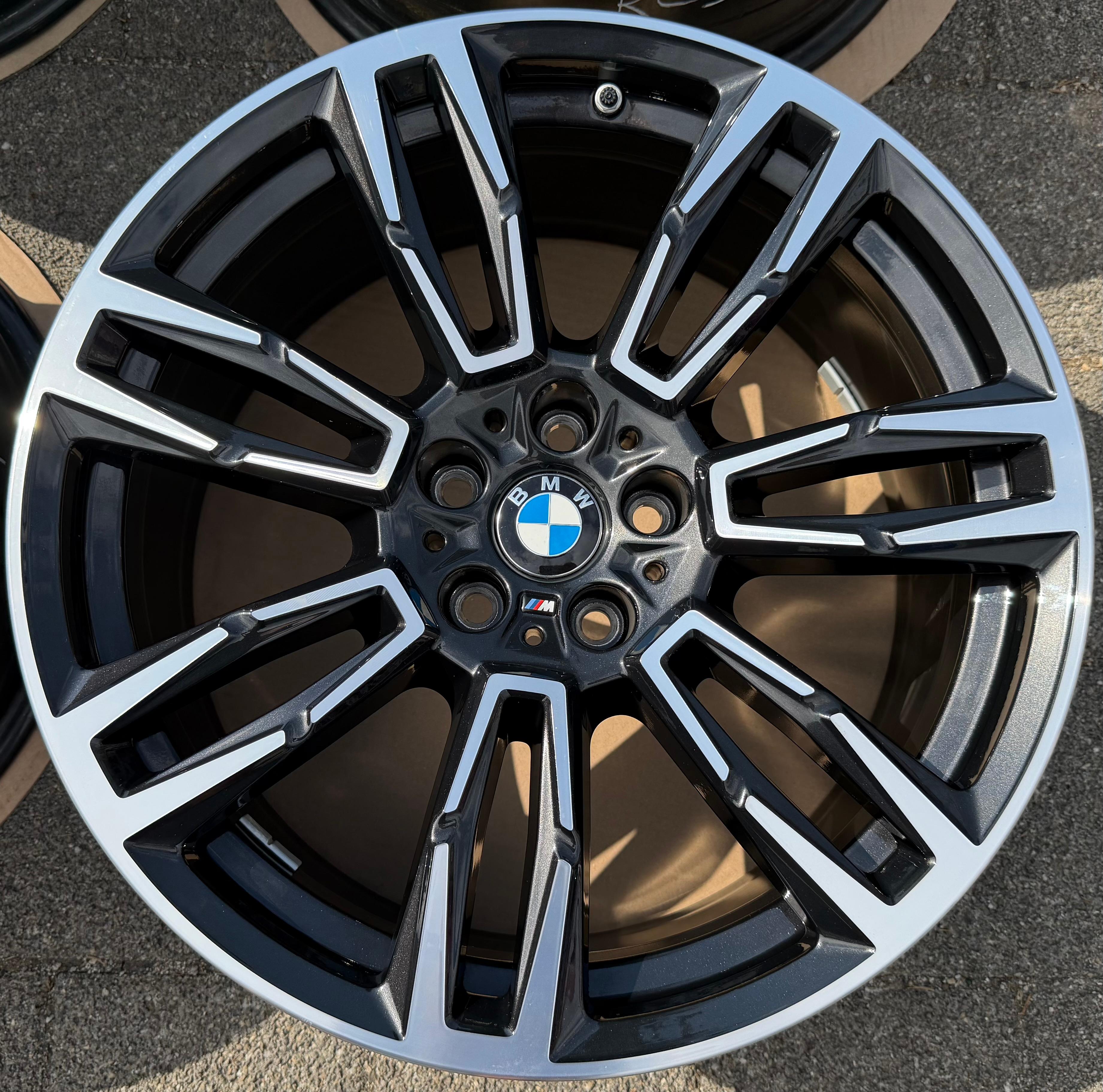 4 llantas de aluminio originales de 19" para BMW Serie 5 G60 G61 i5, modelo 935M, 5A324E0, 5A324E1