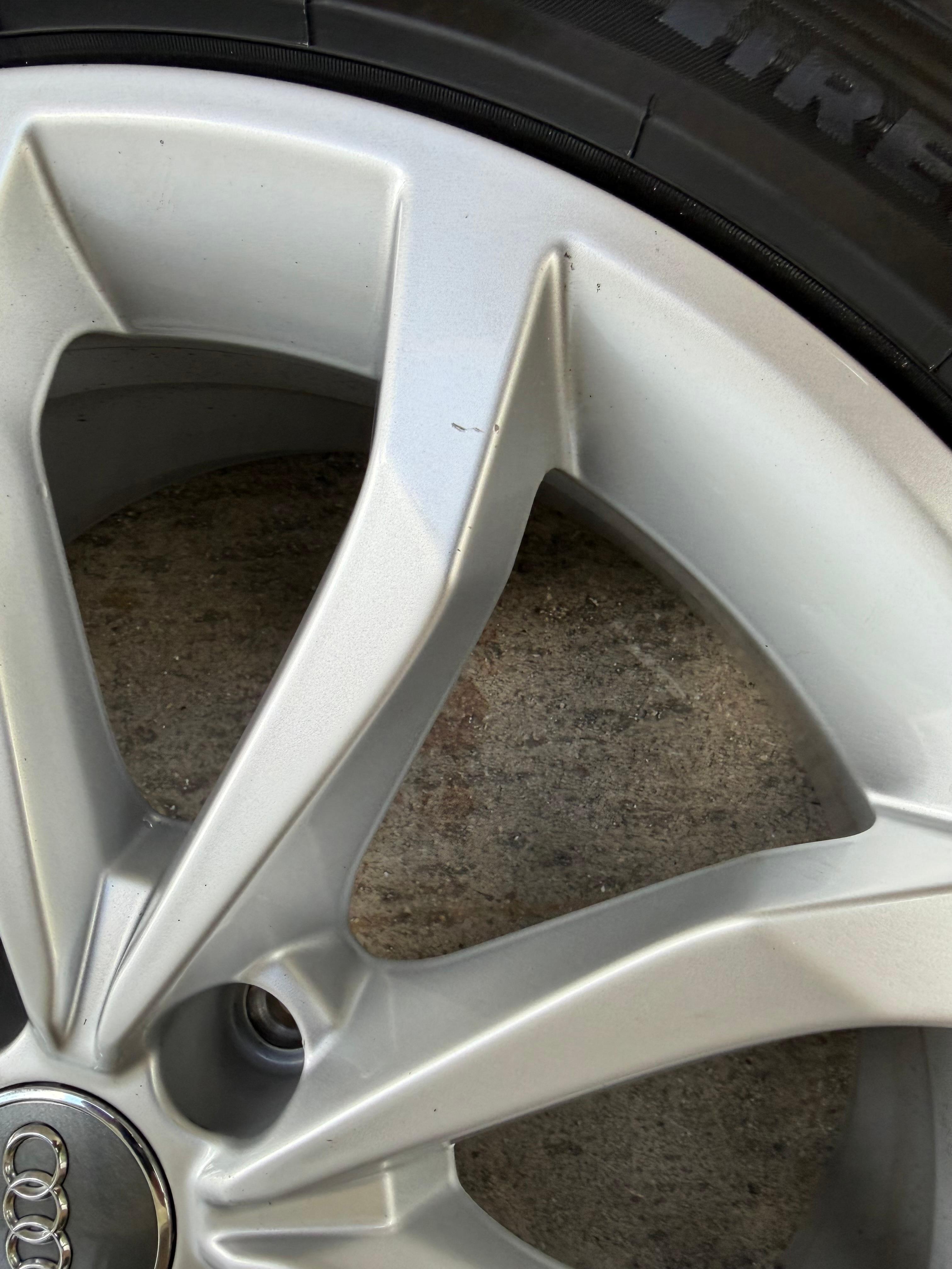 4 Original 18" Alu Winterräder Audi A4 S4 8W B9 8W0601025H 245/40R18 97V 2020