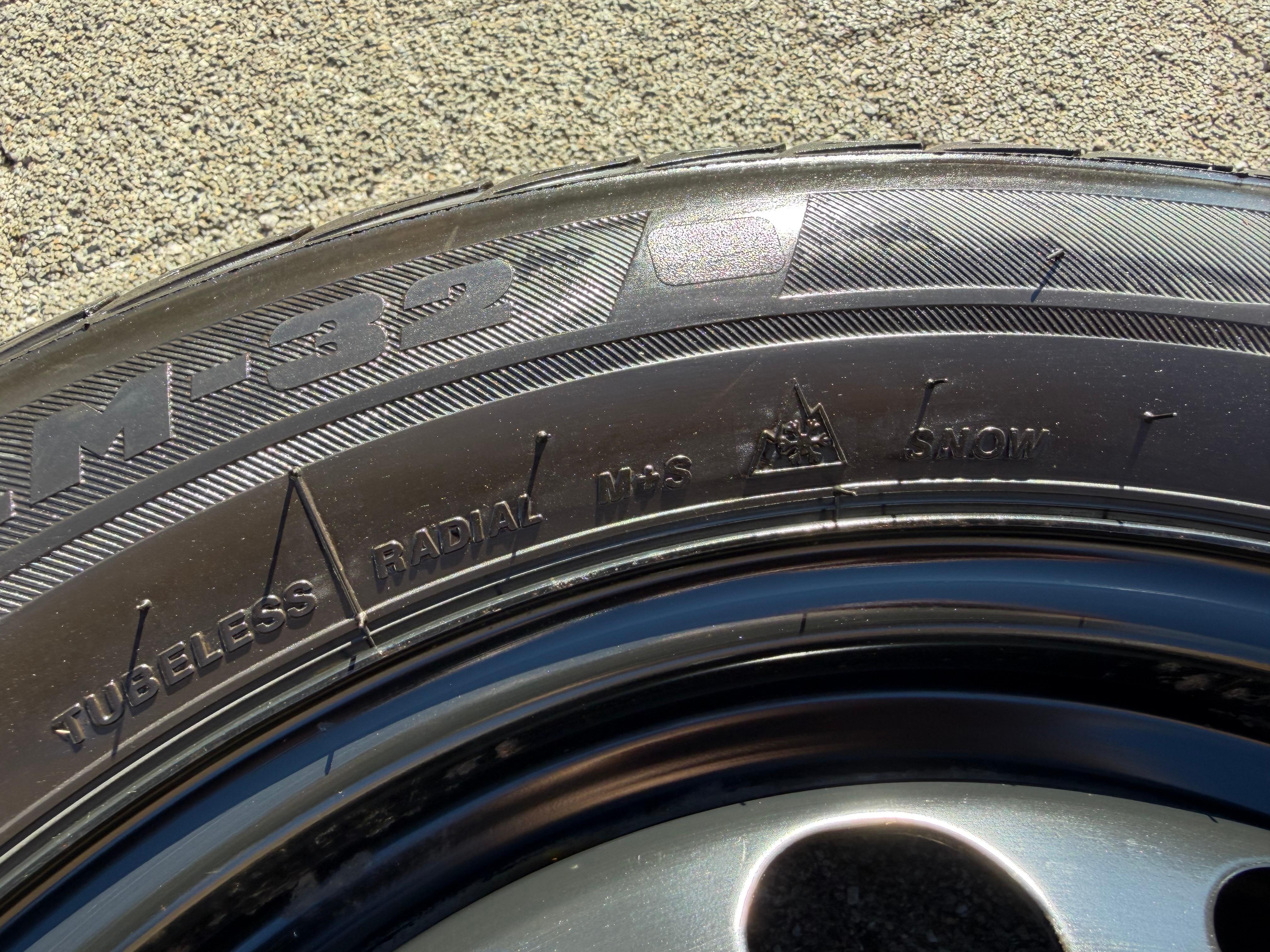 4 roues hiver VW Golf 7 Audi A3 8V Seat Leon 5F Skoda Octavia 5E 205/55R16 91H Bridgestone