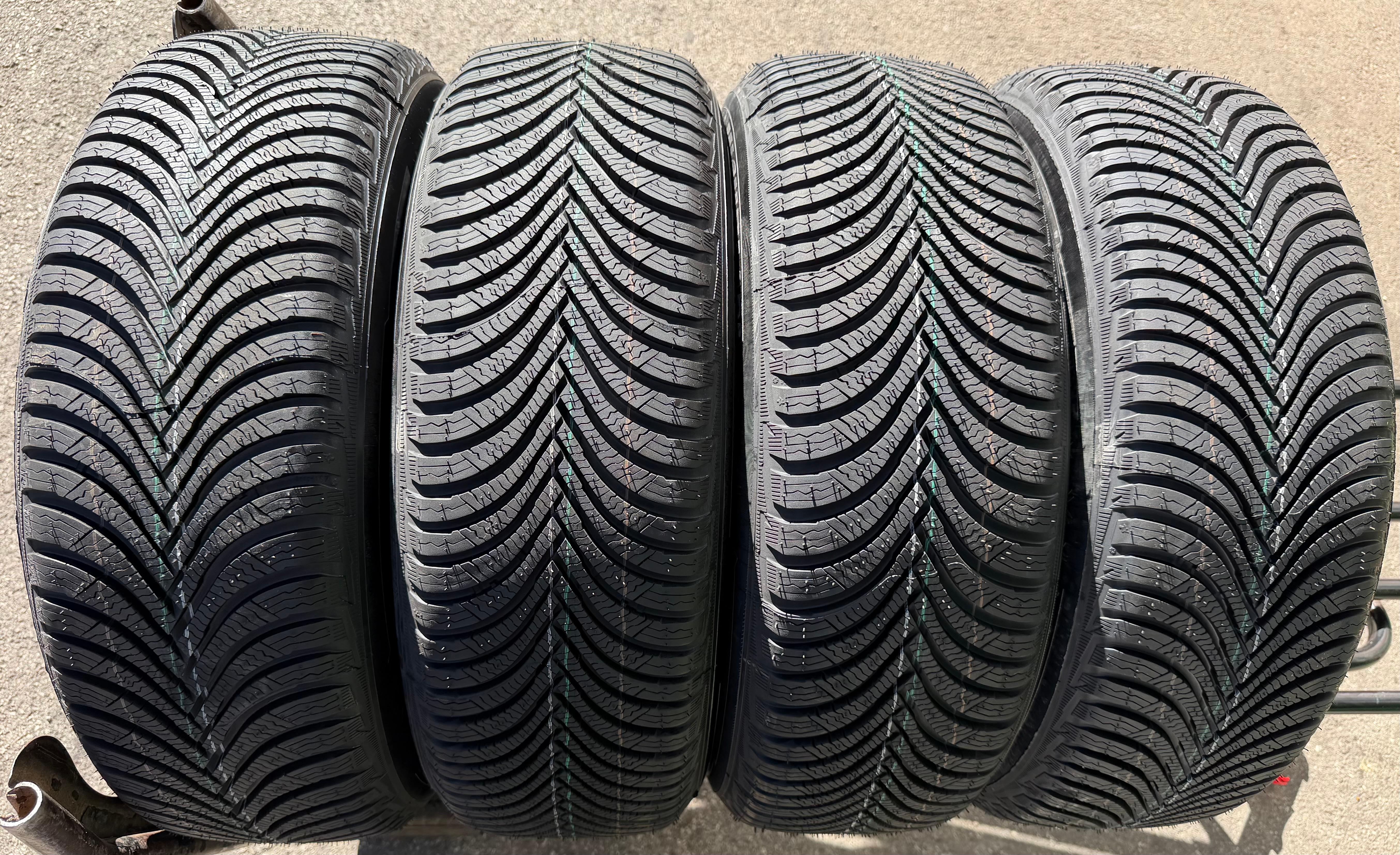 4 ruedas de invierno de aleación originales Audi A1 Allstreet City Carver GB GBH 82A601025C