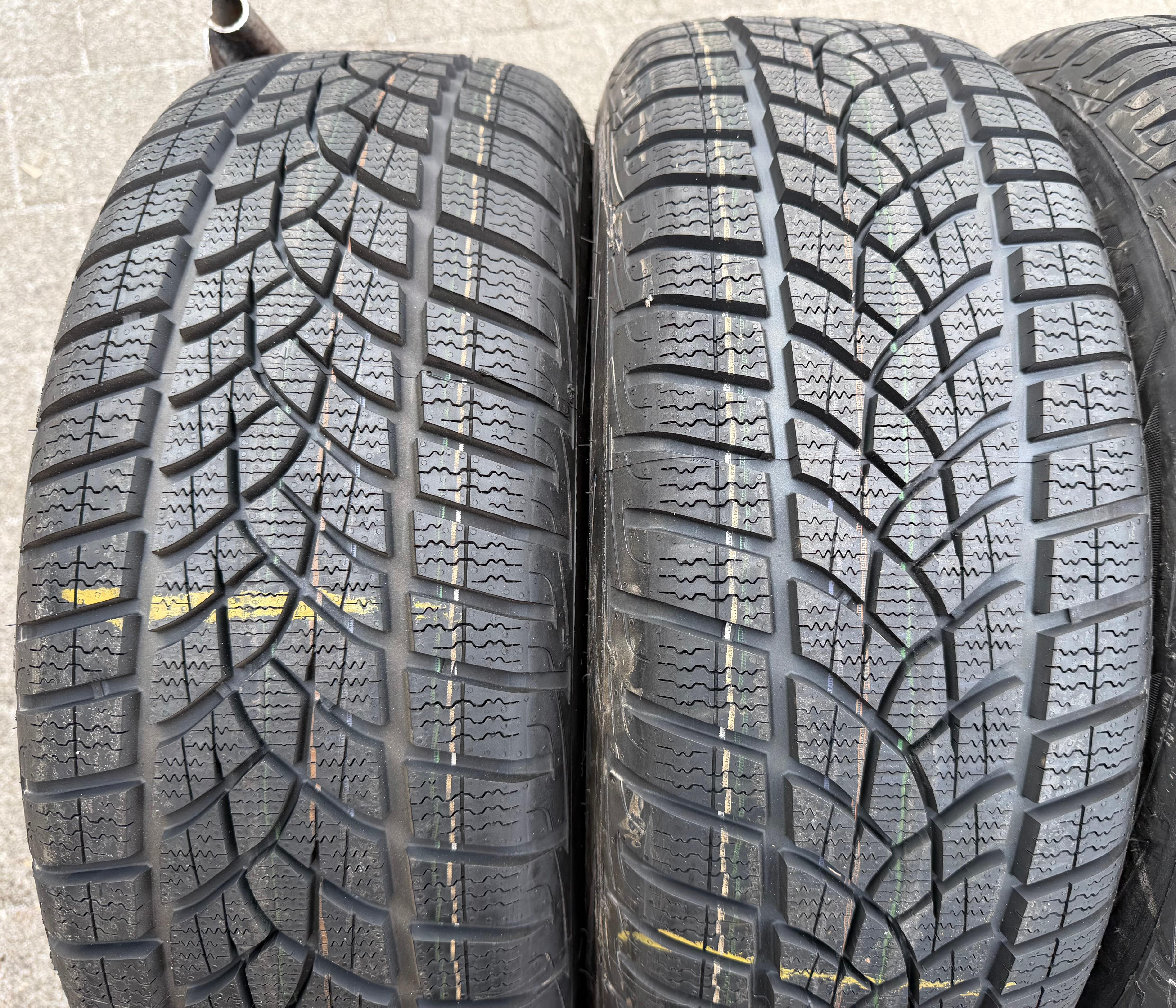 4 Original Alu Winterräder Audi A4 B9 8W 205/60R16 92H 8W0601025 Goodyear