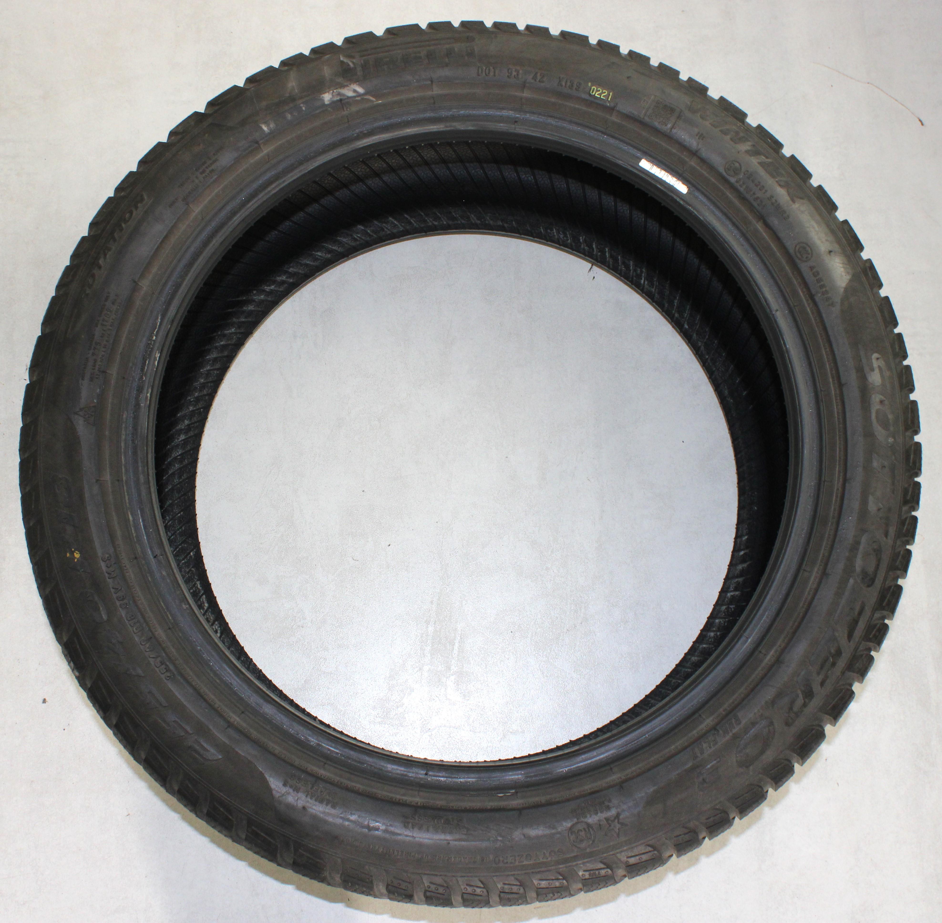 2 x 255/40R18 99V Winterreifen Pirelli Sottozero 3 * Runflat 4,5-5mm 2018/2021