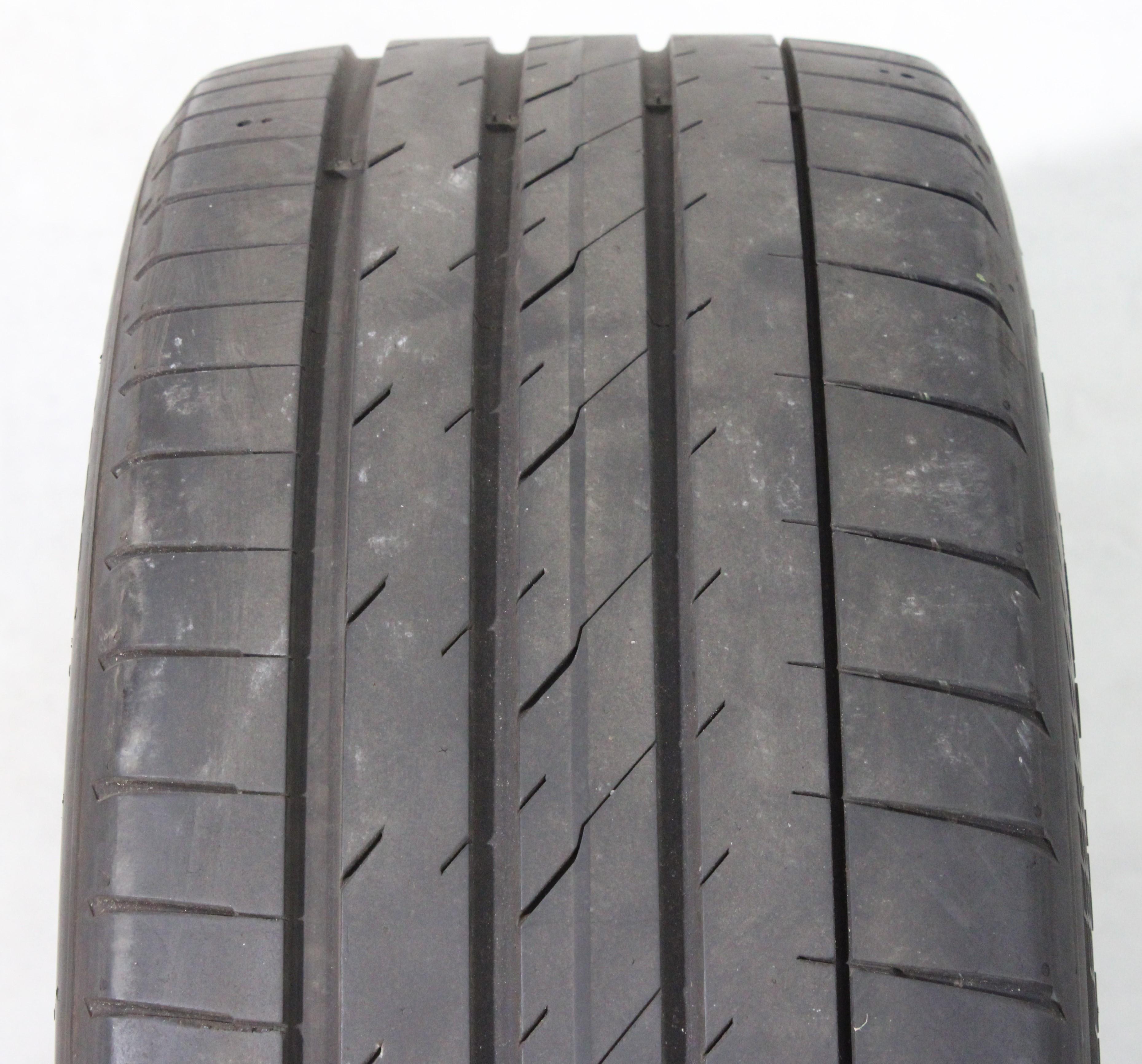 1 x 225/40R19 93Y Neumático de verano Hankook Ion Evo R 4,5-5 mm 2024