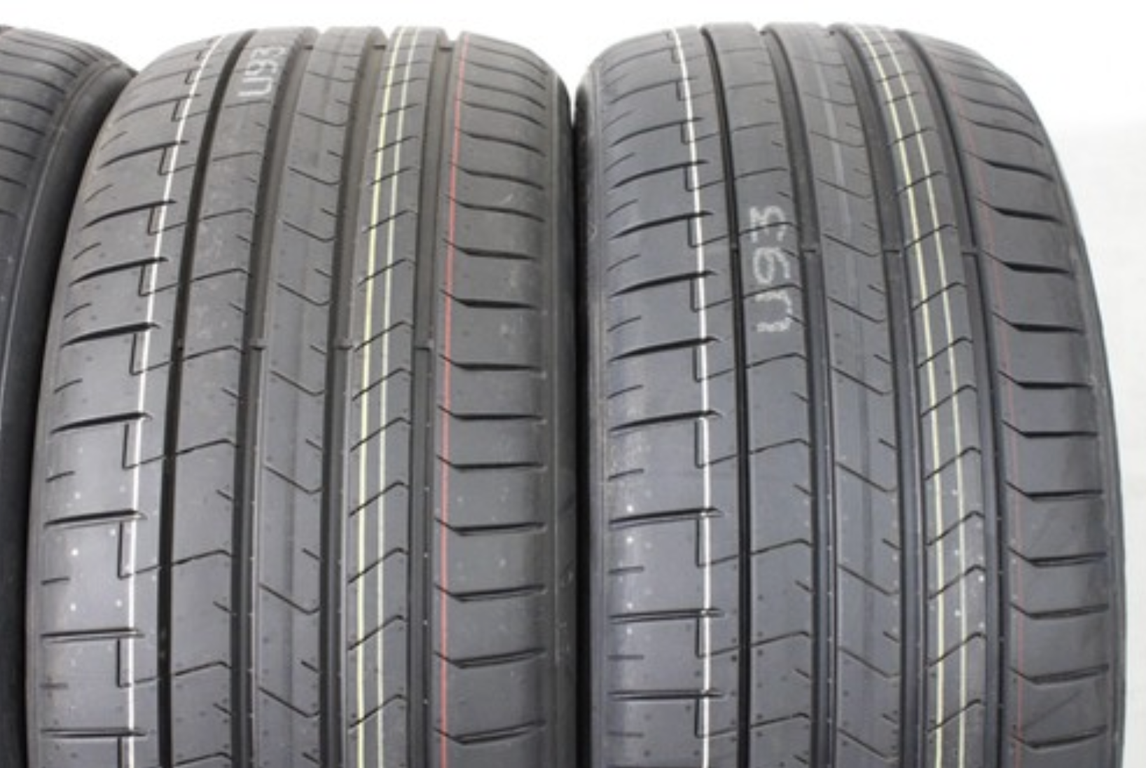 Cerchi estivi in alluminio da 19" per Audi A2, VW T-Roc, Passat B8, CJ, Beetle, Superb 3 e 4 - 225/40R19 93W