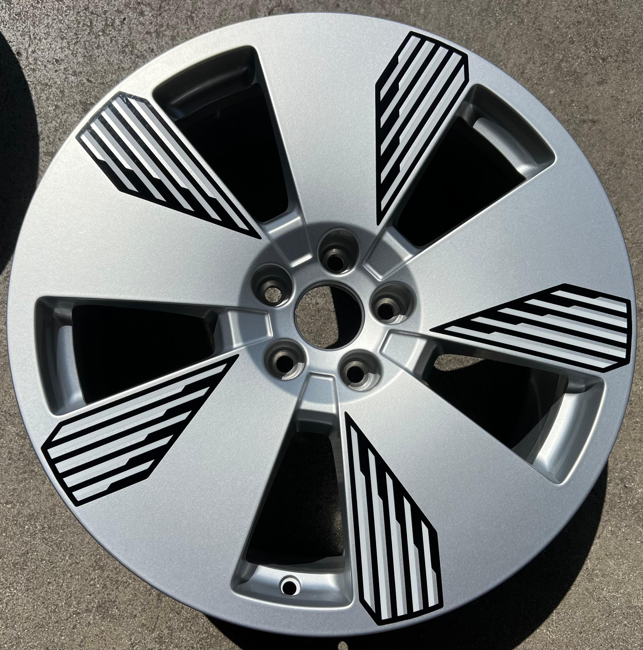 1 X ORIGINAL 19" ALUFELGE AUDI E-TRON GEN 8x19 ET34 4KE601025L FREIHAUS