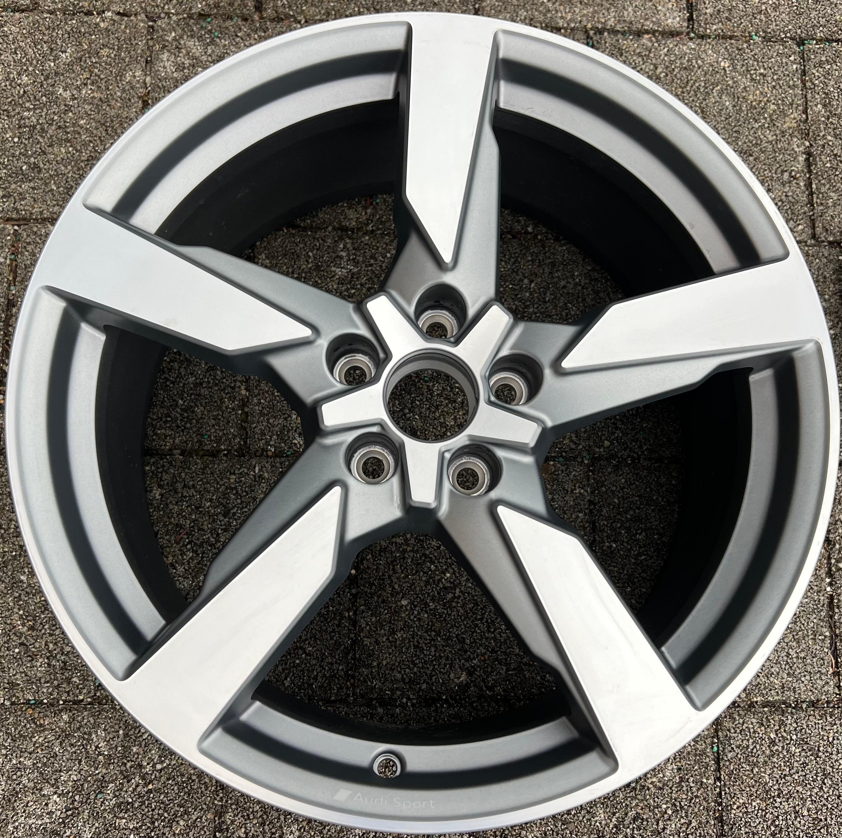 1 jante alu d'origine 19" pour Audi TT TTS 8S, référence 8S0601025AA, 9x19, ET52, livraison gratuite