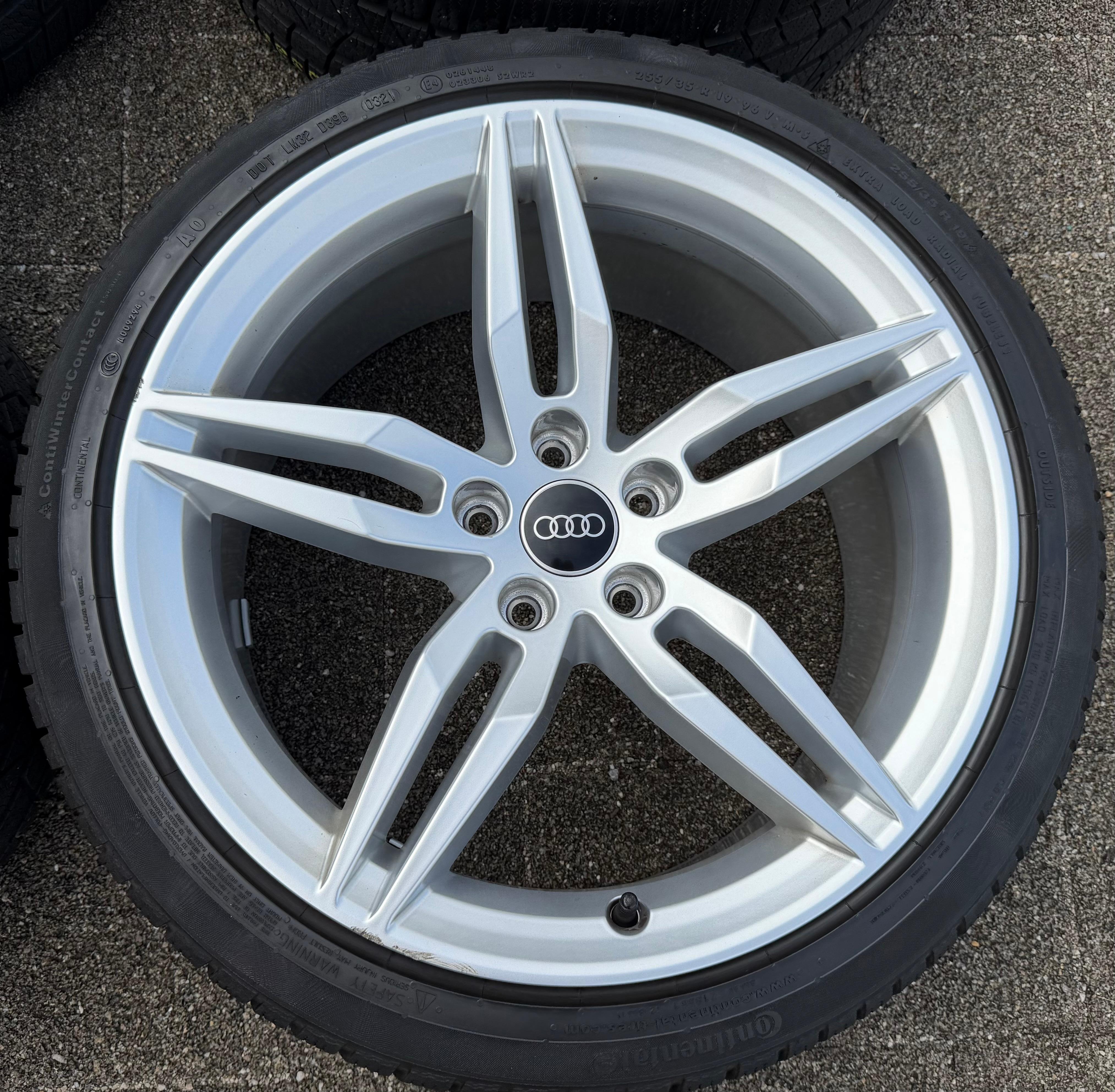 4 Original 19" Alu Winterräder Audi A5 S5 8W F5 8W0601025AM 255/35R19 96V Continental