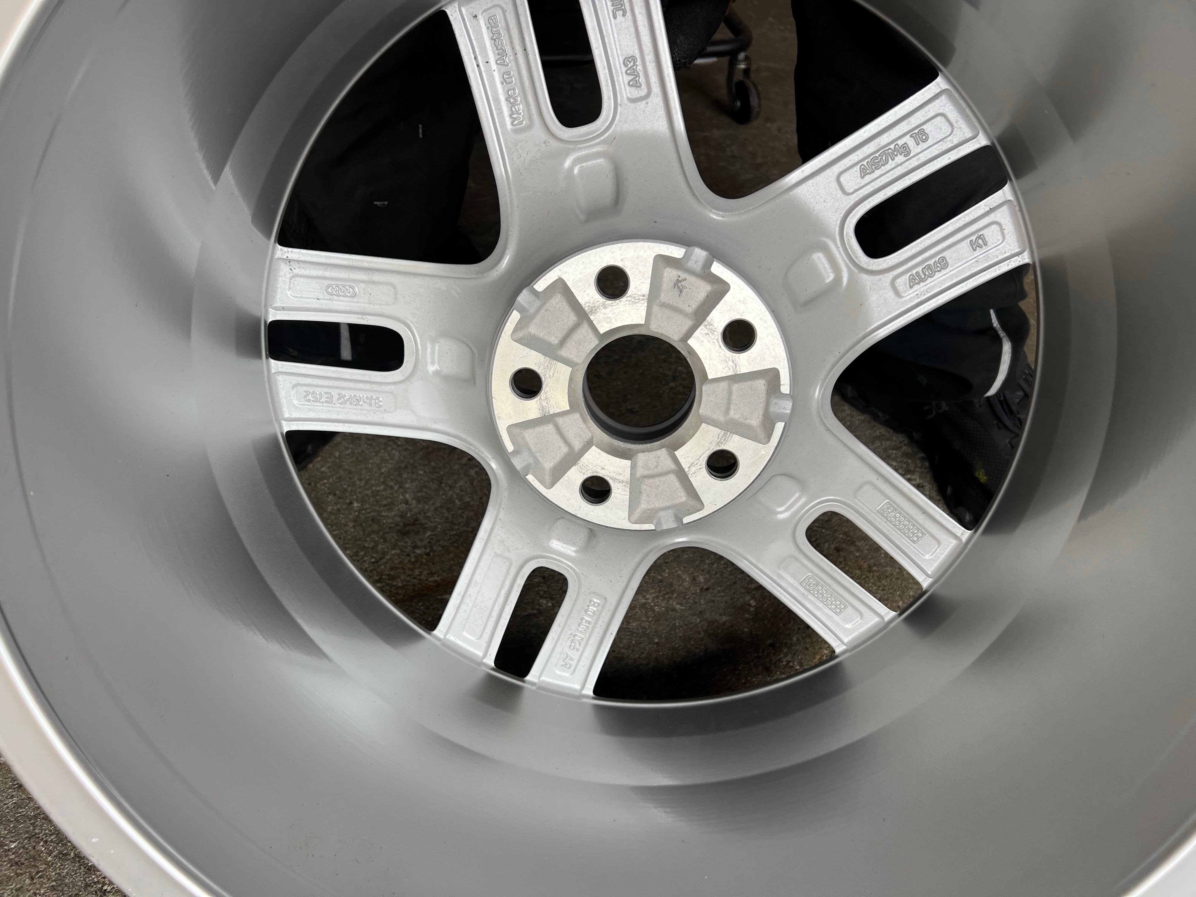 1 X LLANTA DE ALEACIÓN ORIGINAL DE 18" PARA AUDI TT 8J 8J0601025AR 8x18 ET52 ENVÍO GRATUITO