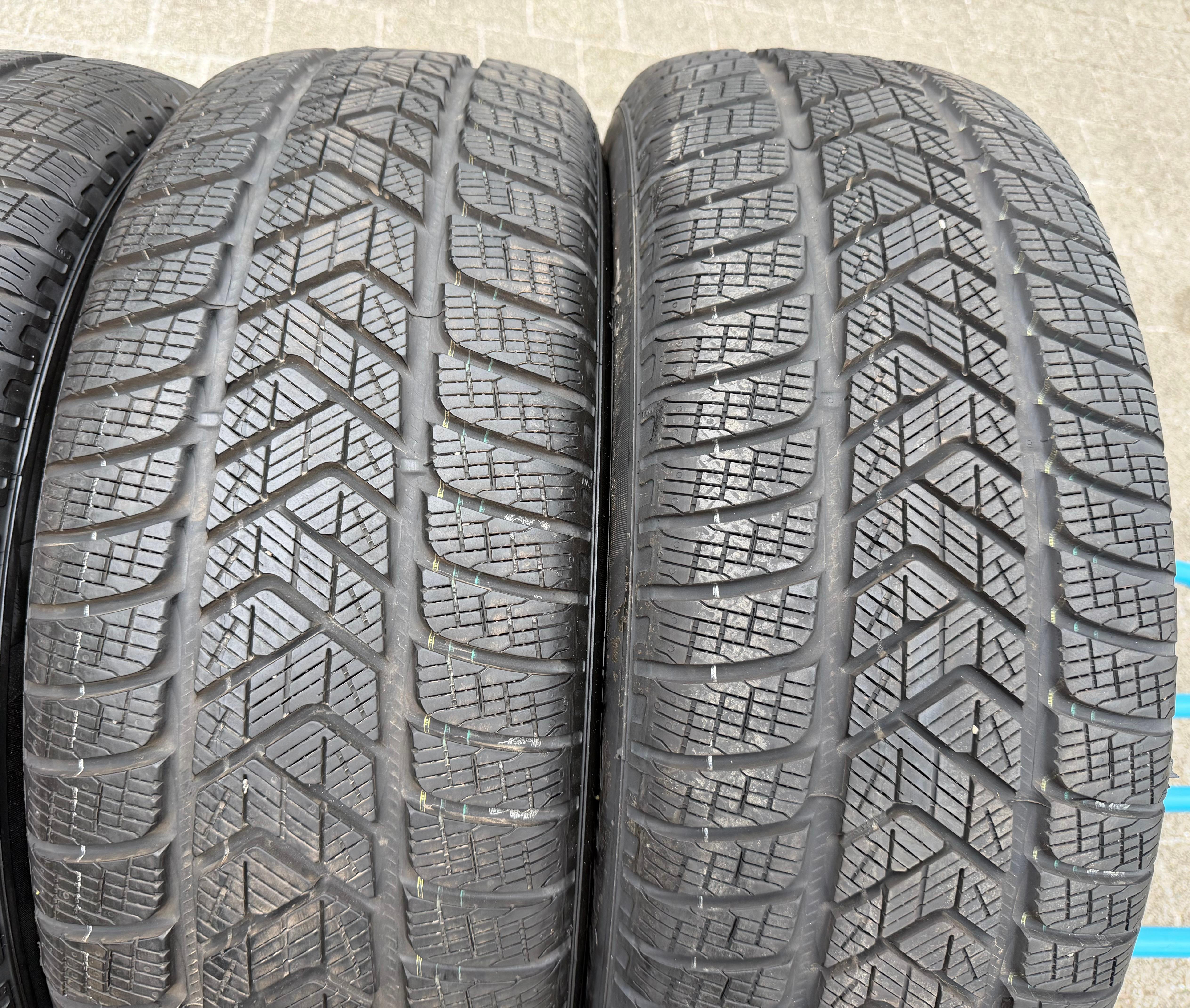 4 Original 19" Alu Winterräder Audi Q5 SQ5 FY 80A601025K 235/55R19 101H Pirelli