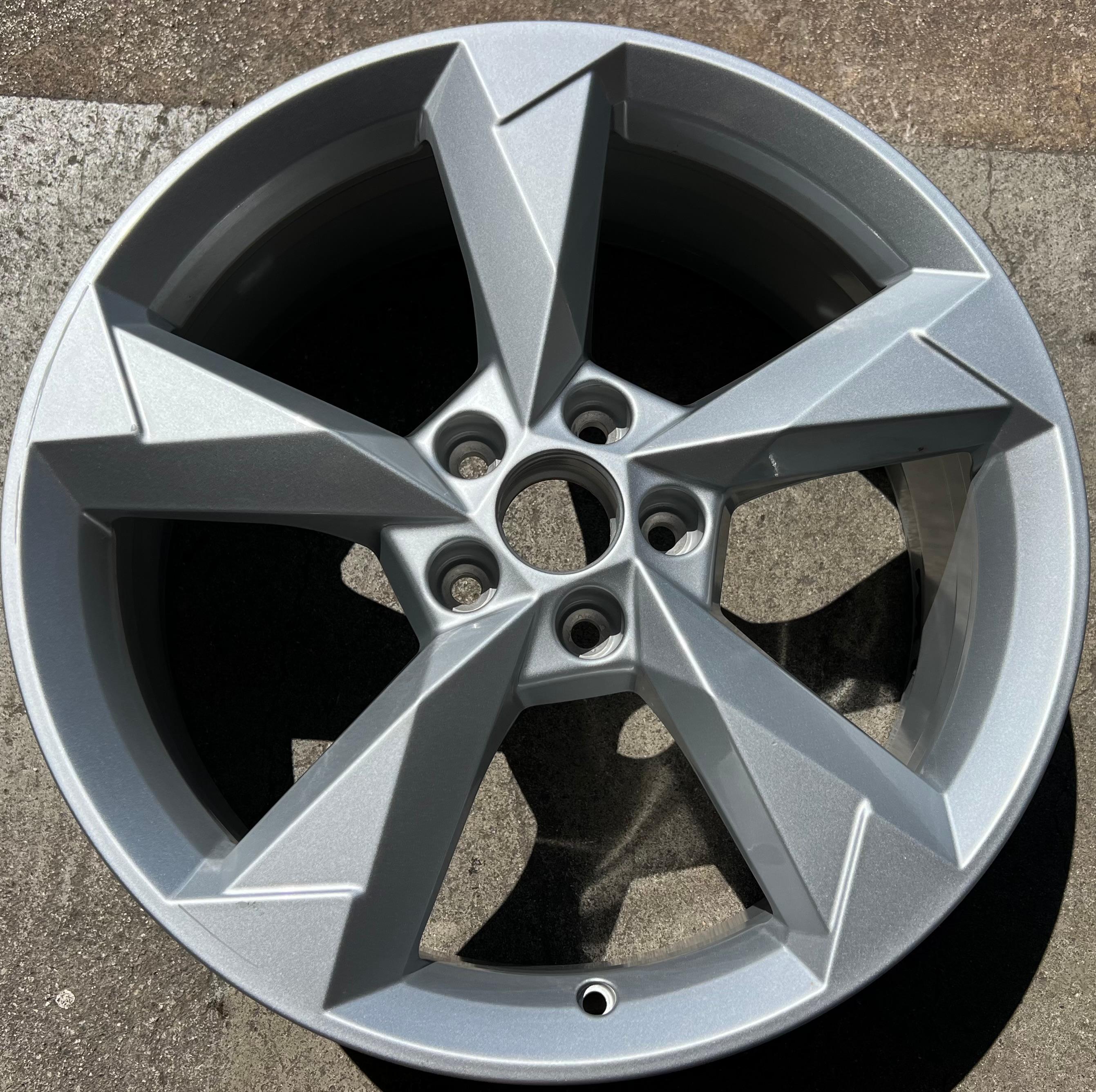 1 X ORIGINAL 19" ALUFELGE AUDI Q3 F3 83A601025N 7x19 ET43 FELGE FREIHAUS
