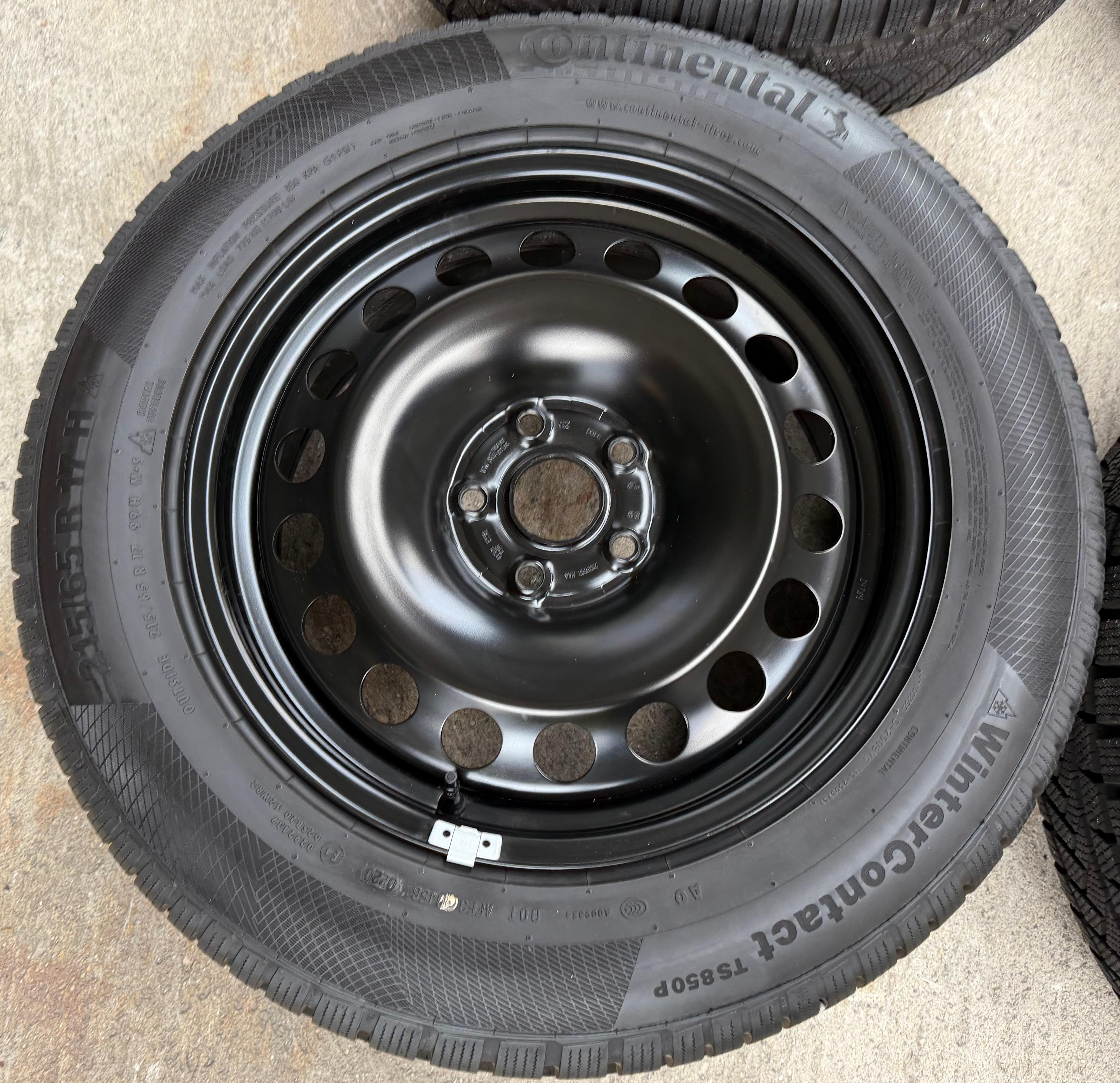 4 ruedas de invierno Audi Q3 F3 Seat Tarraco Skoda Kodiaq VW Tiguan II 5NA 215/65R17 99H Continental