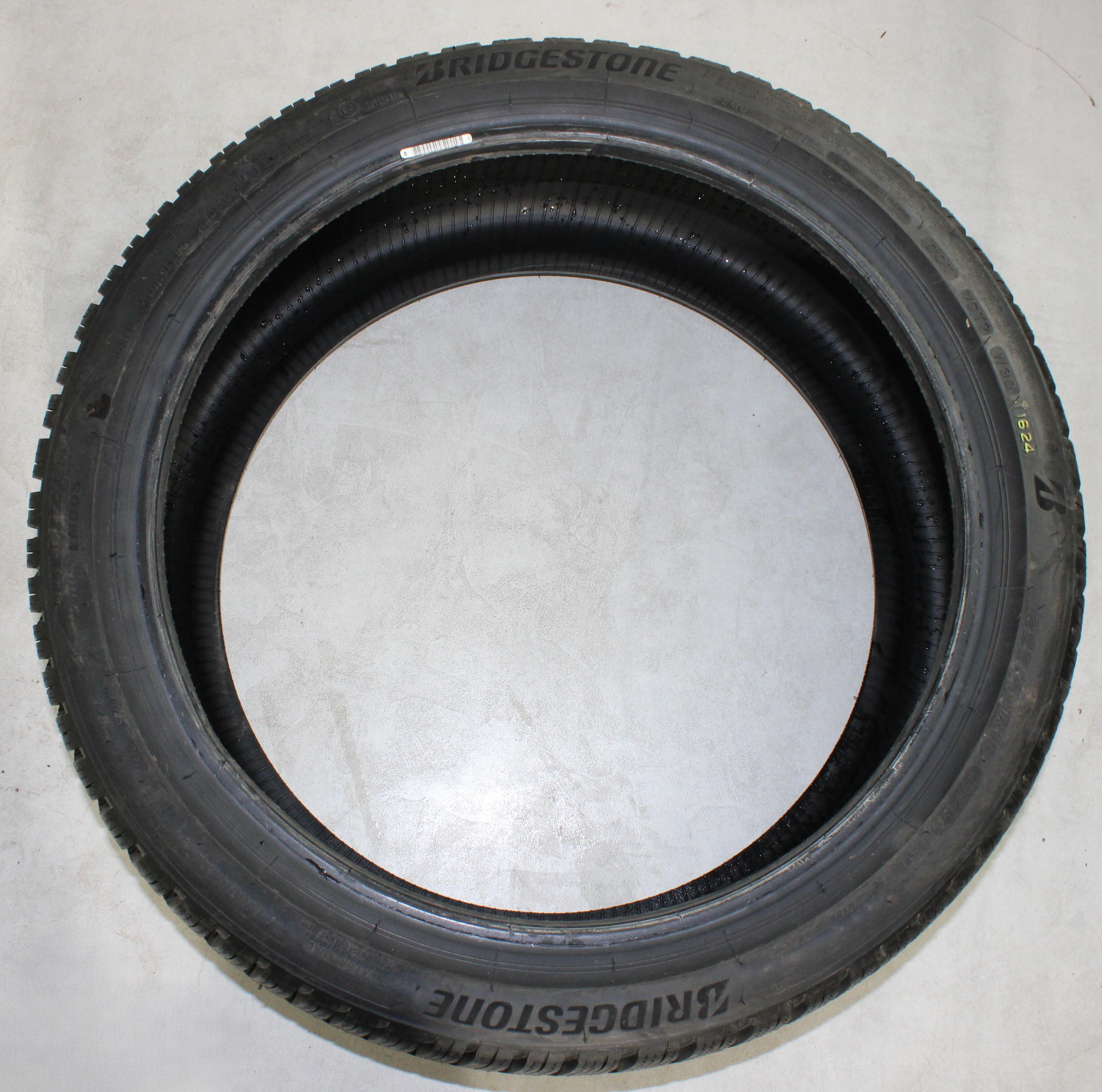 1 x 225/40R18 92V Pneumatico invernale Bridgestone Blizzak LM005 AO Battistrada completo 2024