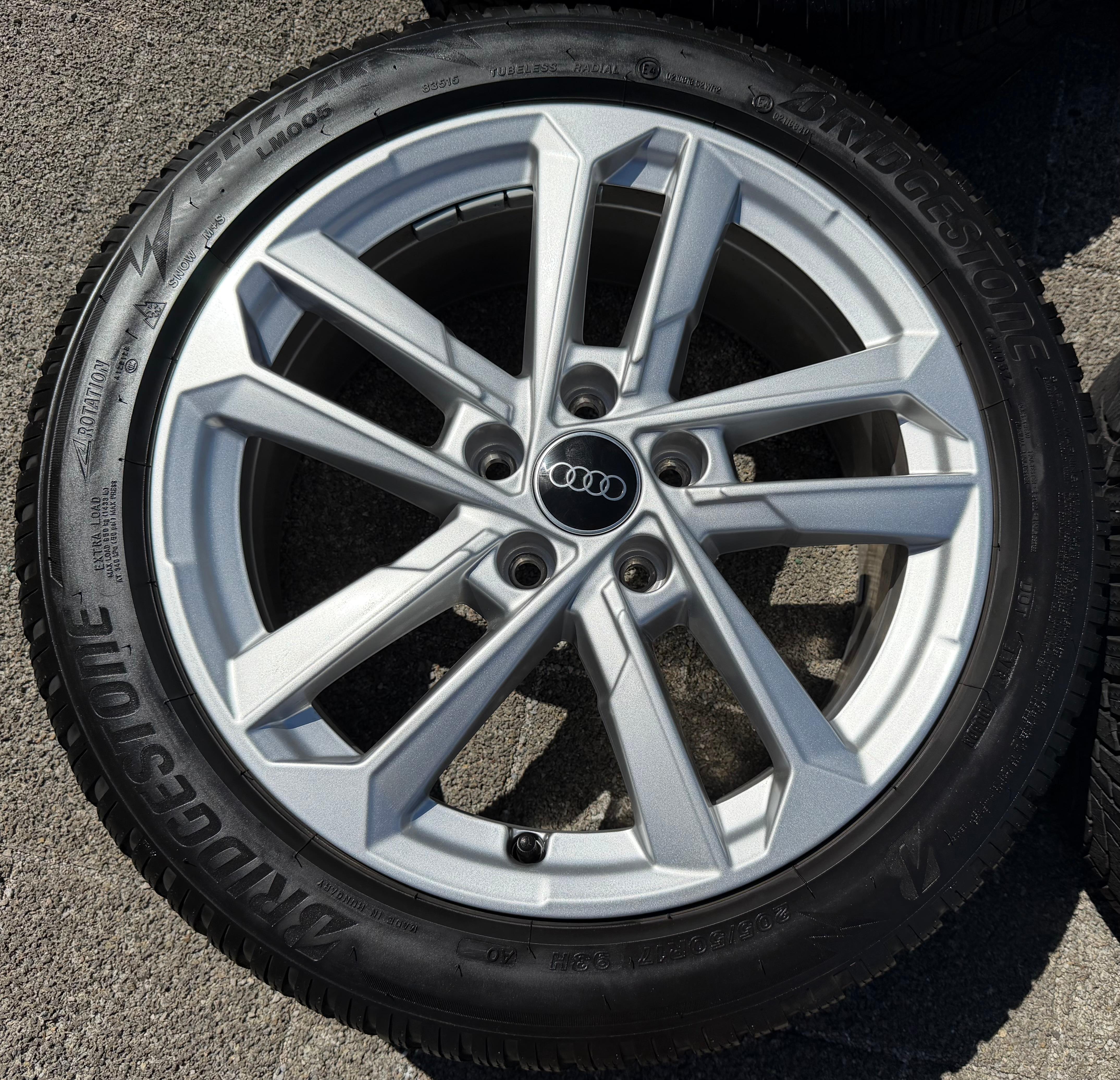 4 cerchi invernali originali in lega da 17" per Audi A3 S3 8V 8Y0601025L 205/50R17 93H Bridgestone 2023