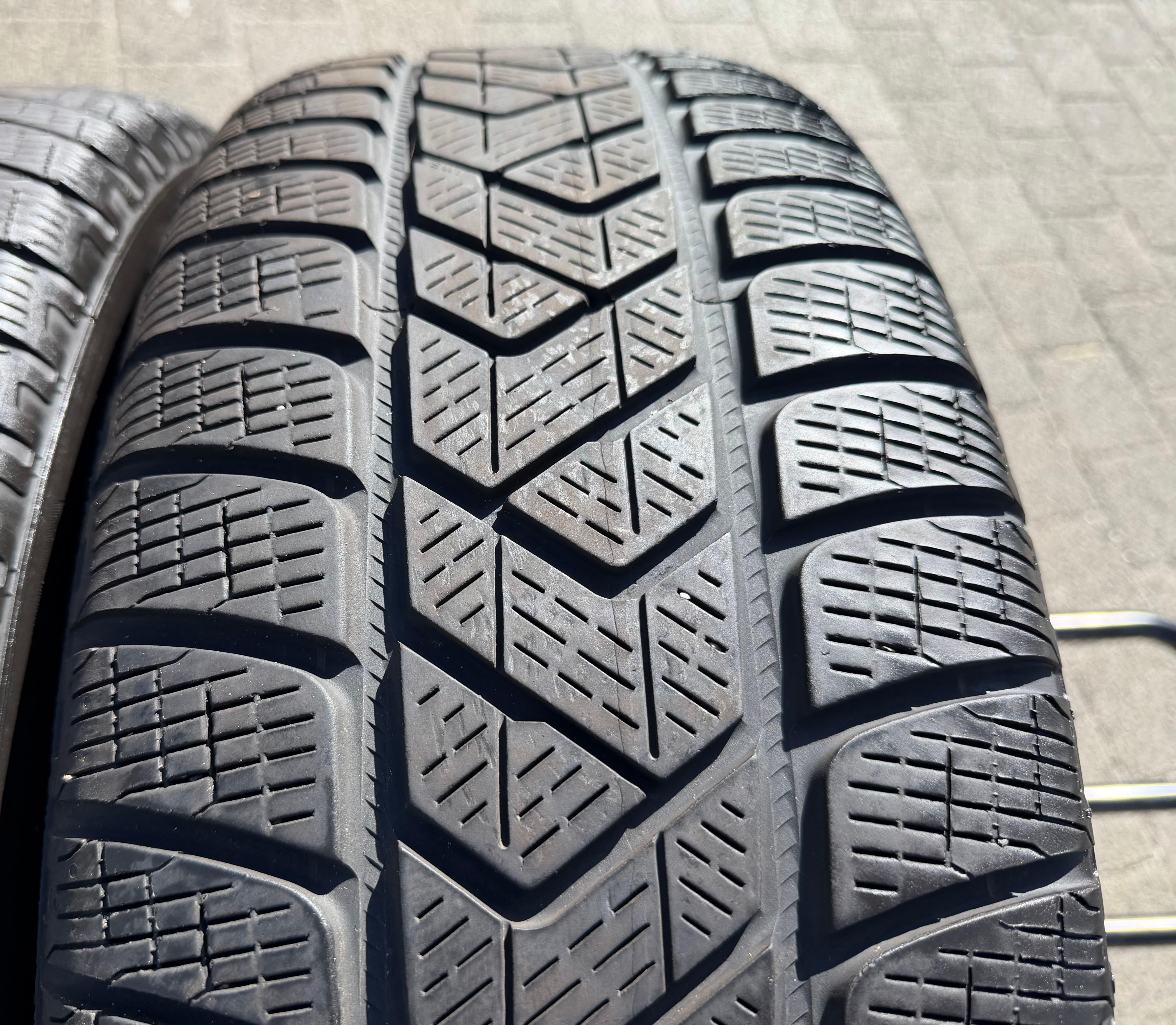 4 originele 19" lichtmetalen winterwielen Audi Q5 SQ5 FY 80A601025K 235/55R19 101H Pirelli
