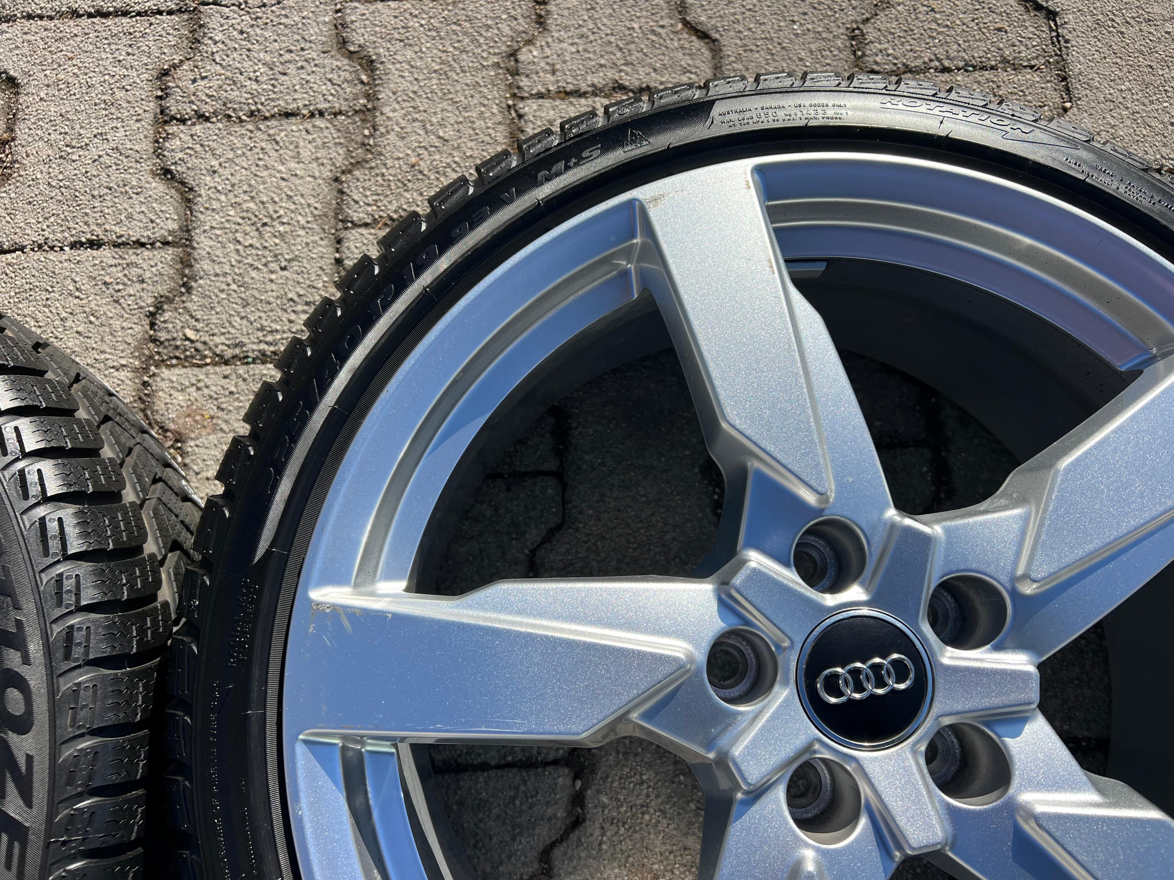 4 ORIGINAL 19" ALU WINTERRÄDER AUDI TT TTS 8S 8S0601025AG 225/40R19 93V PIRELLI