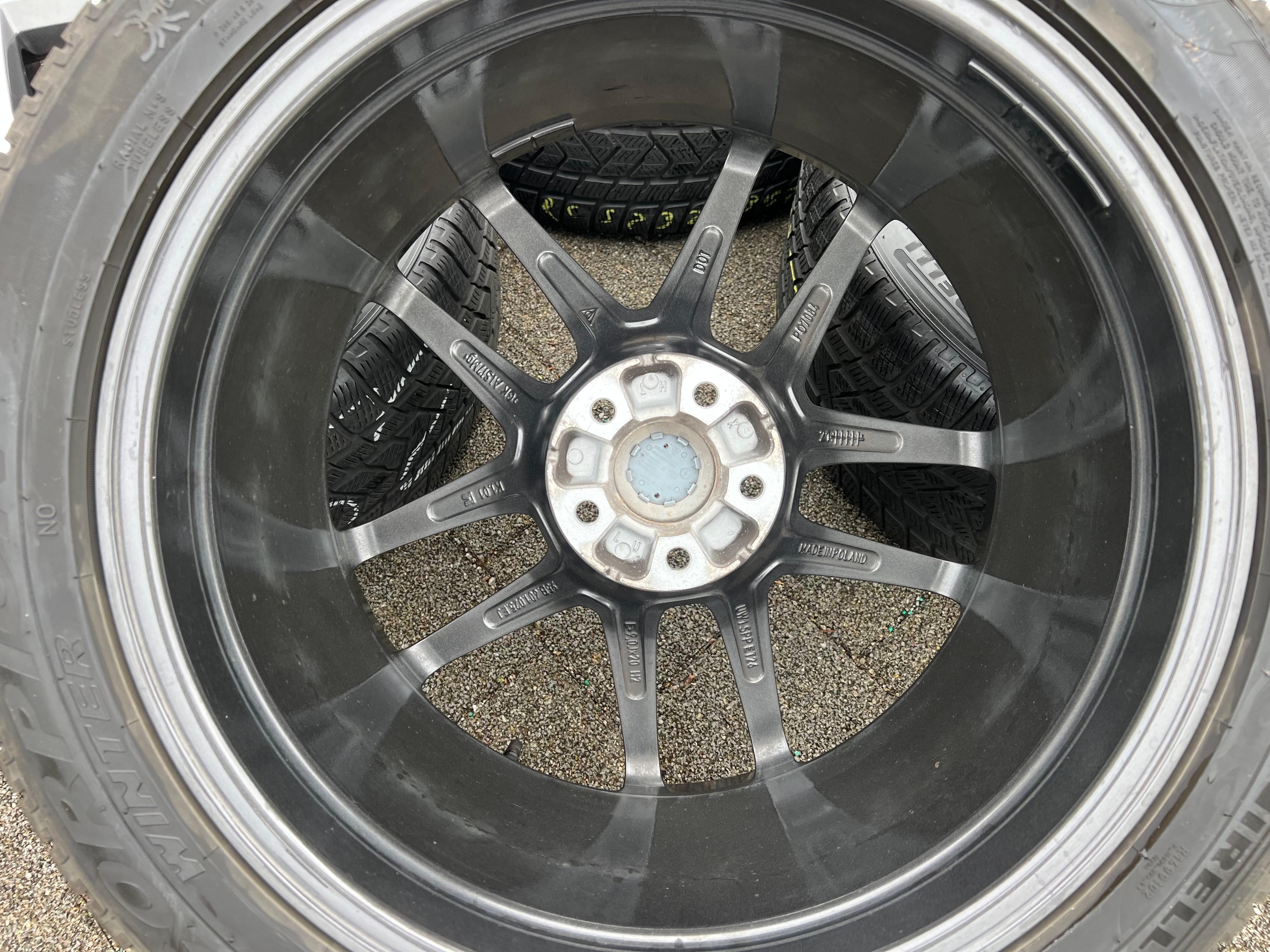 4 ORIGINELE 20" LICHTMETALEN WINTERWIELEN PORSCHE MACAN 265/45R20 104V 295/40R20 106V BANDENDRUKCONTROLESYSTEEM