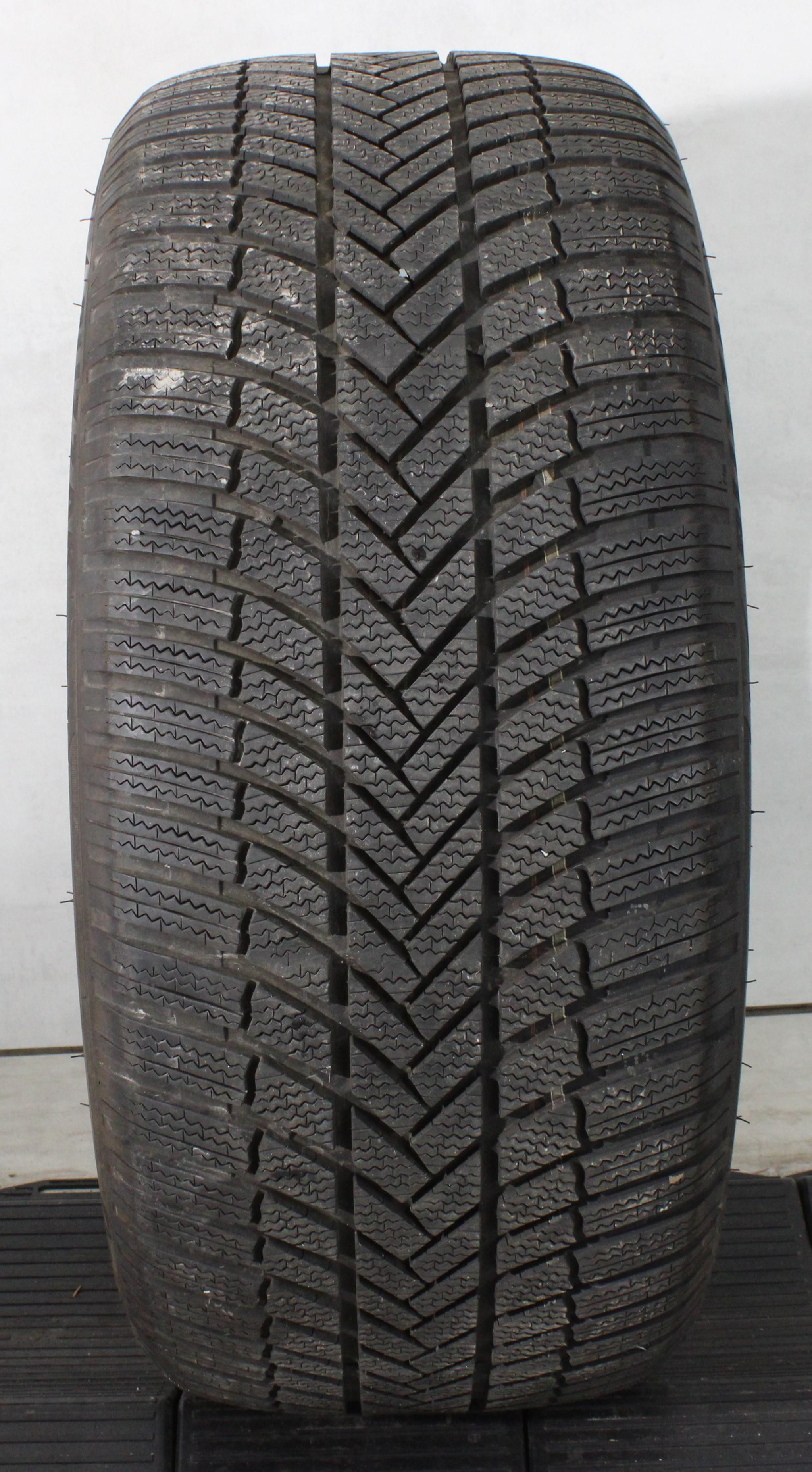 1 x 285/45R20 112H Winterreifen Bridgestone Blizzak LM005 RO 7mm 2024